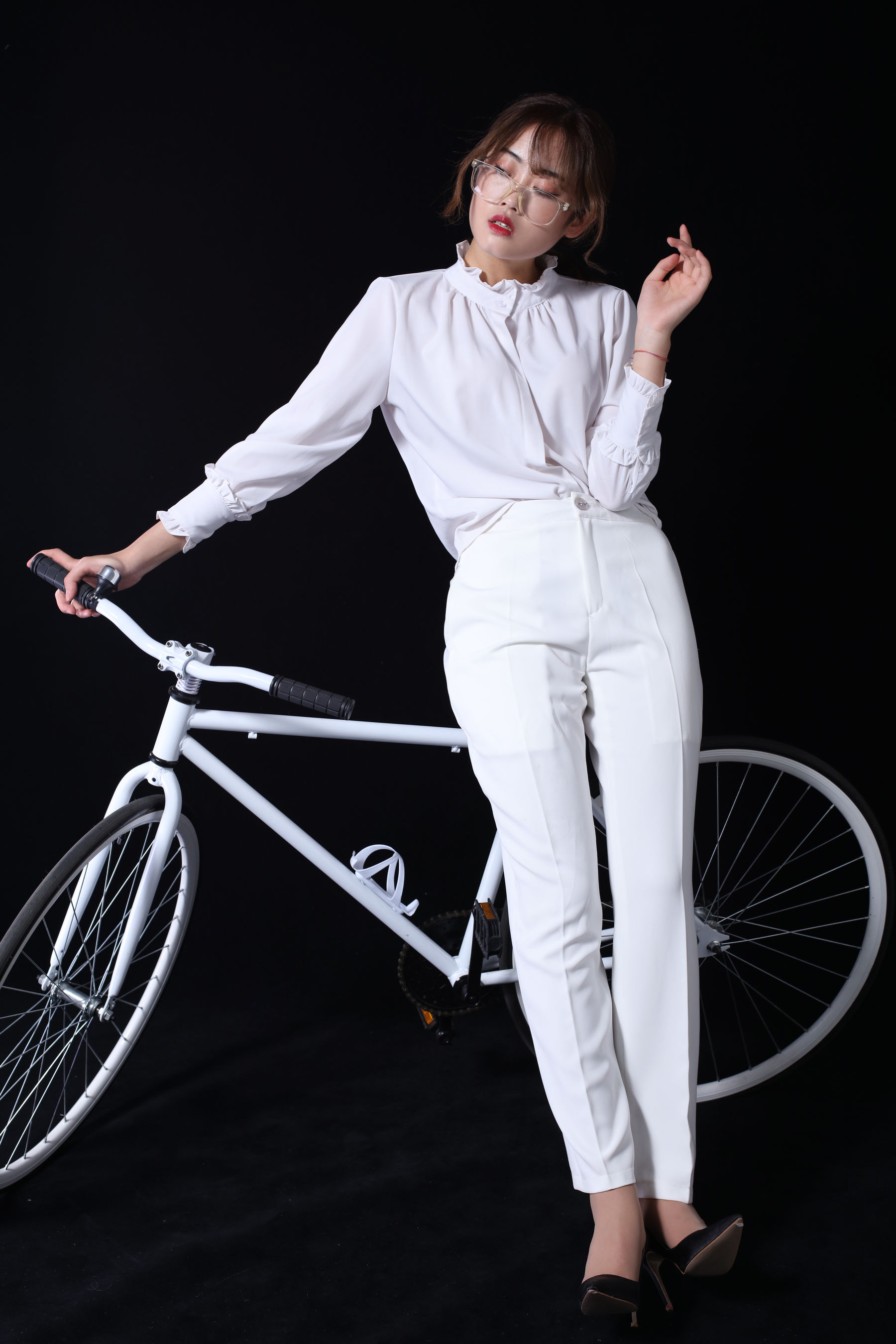 [奈丝] NO.126 可乐 御姐套装 裤里丝_第2张