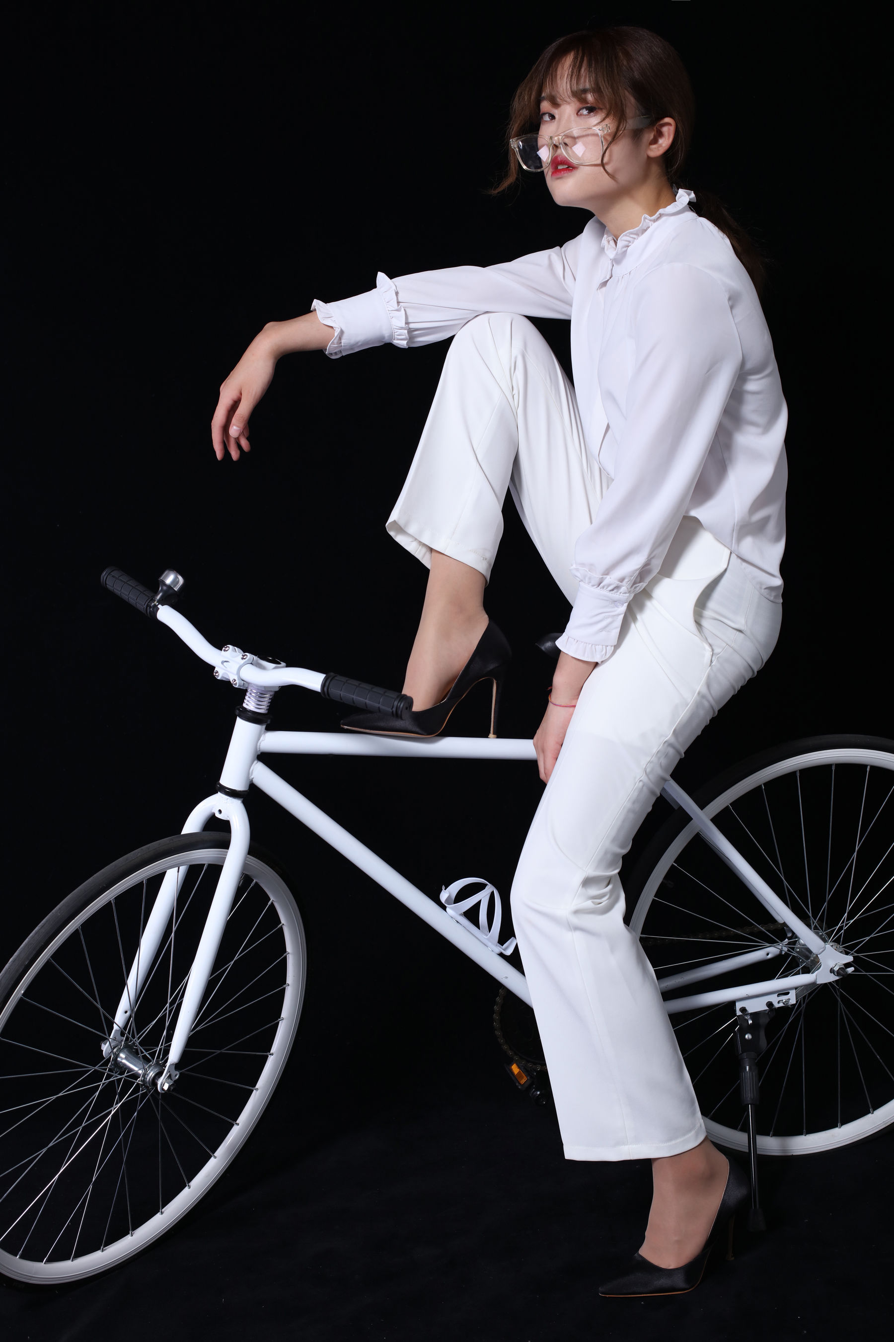 [奈丝] NO.126 可乐 御姐套装 裤里丝_第3张