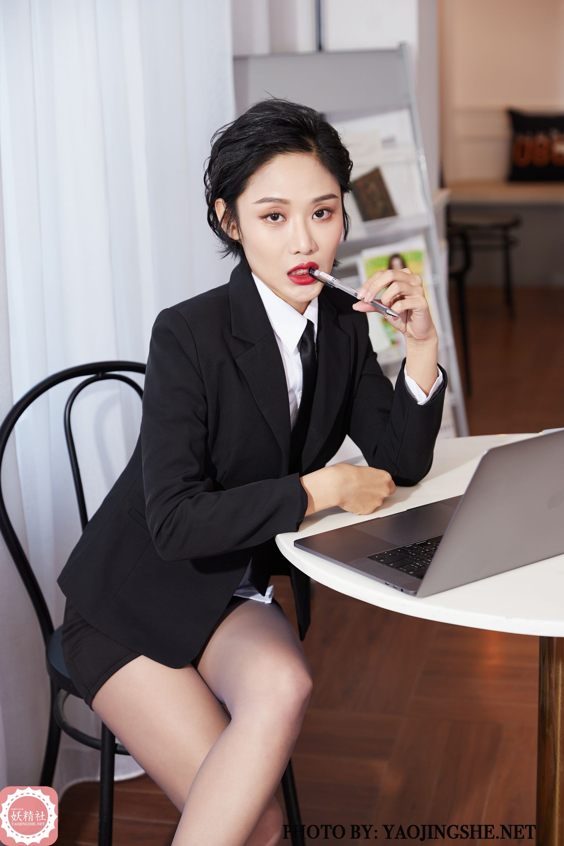 [妖精社YAOJINGSHE] T2009 可可 经理的一天_第2张