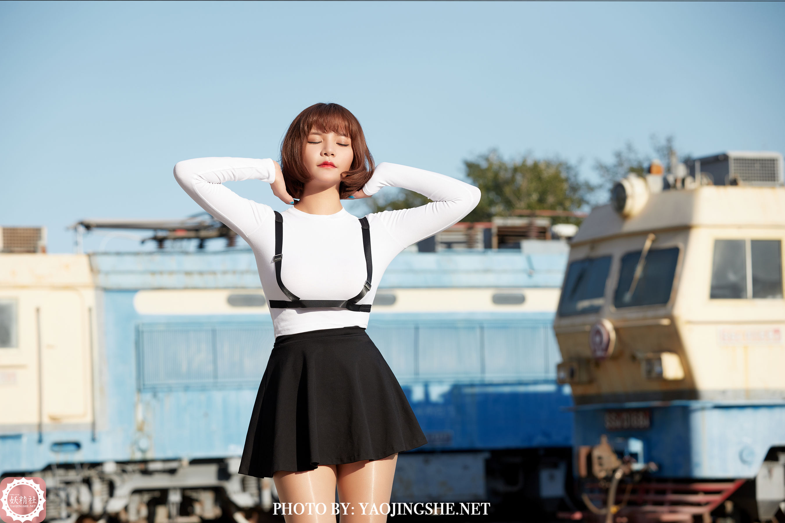 [妖精社YAOJINGSHE] T2042 唐飞飞 逆光车站_第4张