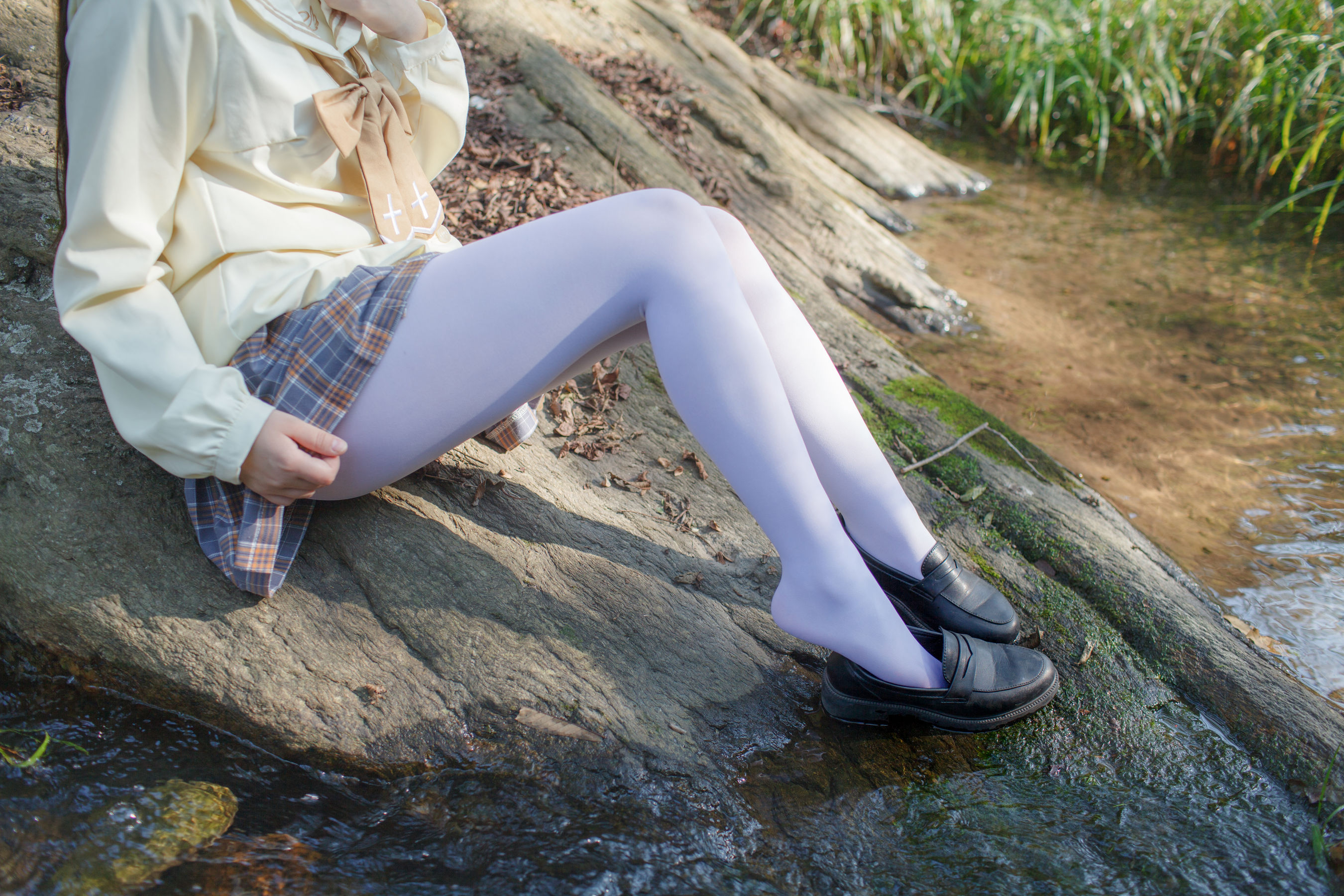 [少女秩序] EXVOL.002 户外阳光丝袜妹_第4张