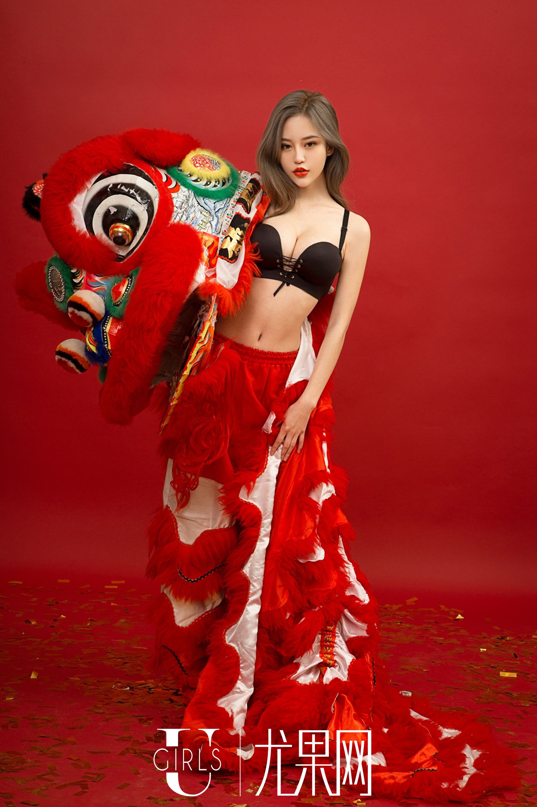 [尤果网] U245 宁然、Mikka、施诗《鸡祥如意》新年主题写真大片_第1张