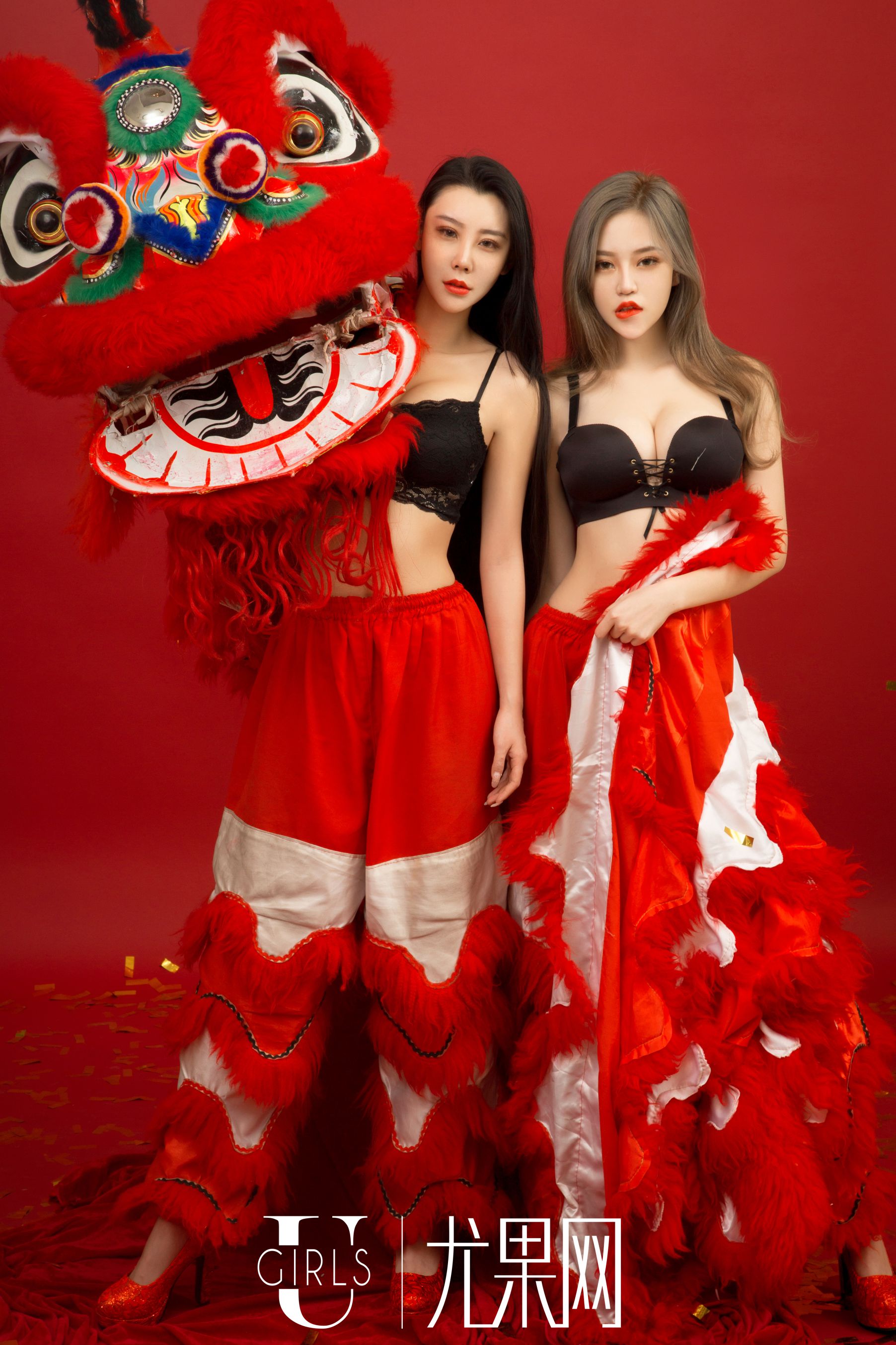 [尤果网] U245 宁然、Mikka、施诗《鸡祥如意》新年主题写真大片_第3张