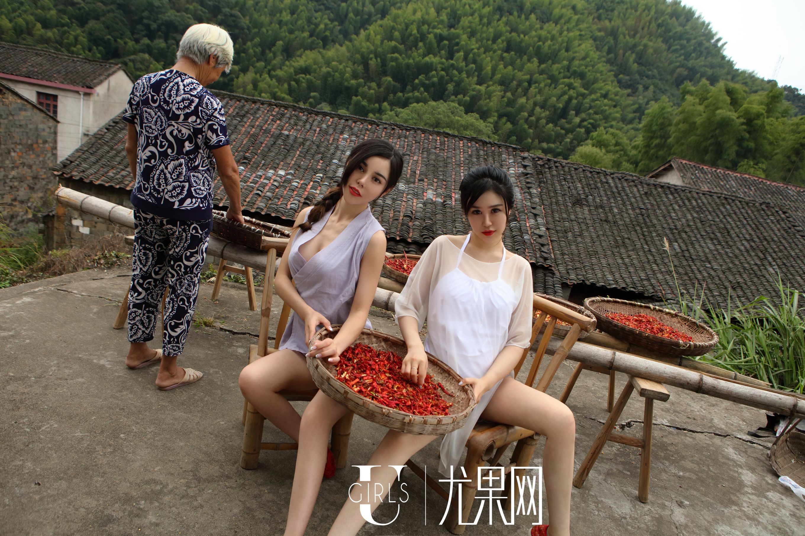 沈佳熹/颜爱泽/于思琪《合家欢》 [尤果网Ugirls] T020_第4张