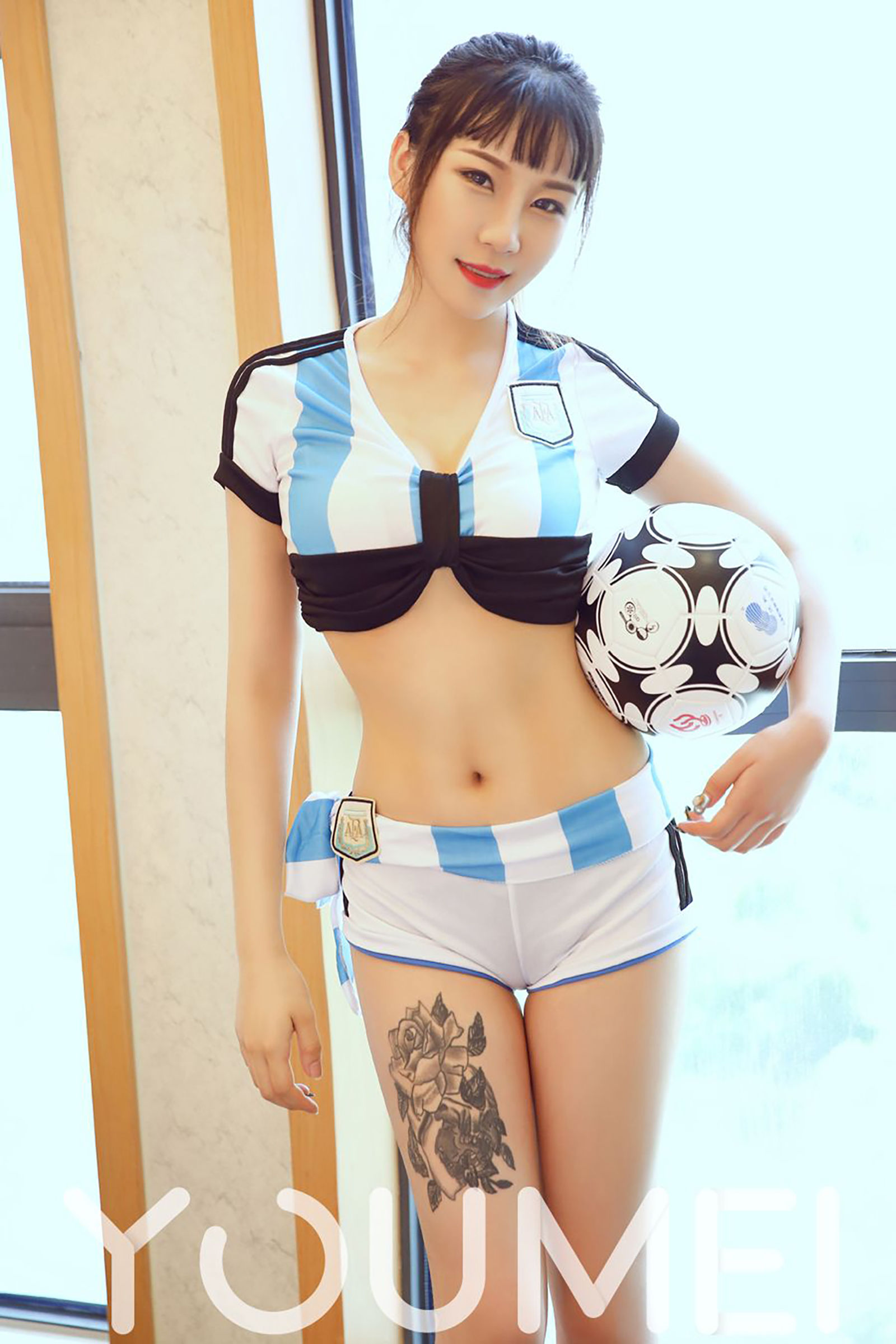 [尤美YouMei] Vol.018 团团 雄鹰之恋_第3张