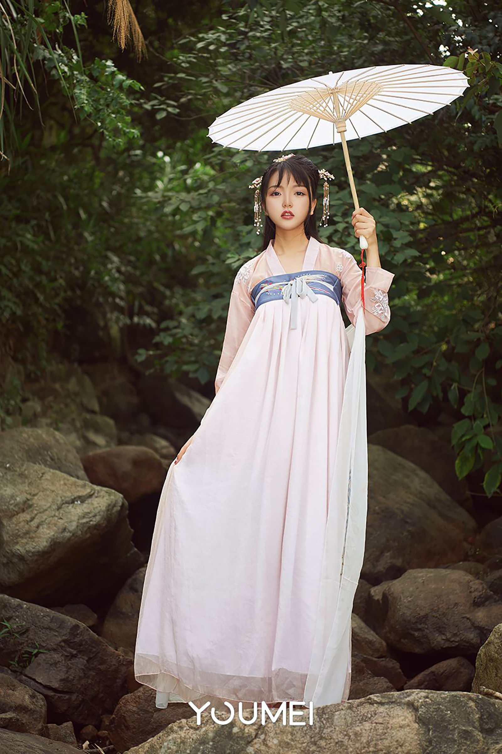 [尤美YouMei] Vol.048 尤美合辑 山中奇遇_第2张