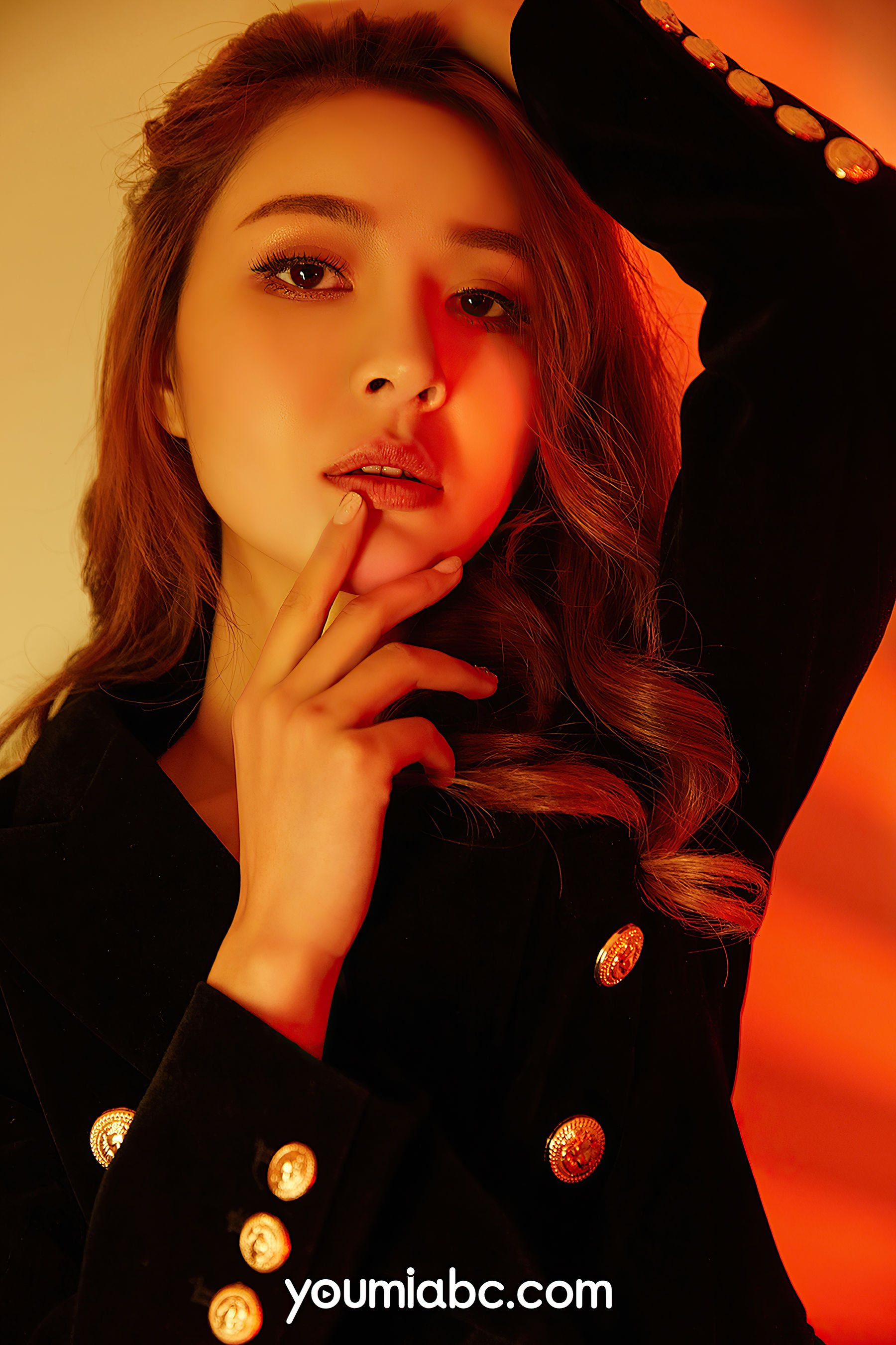 [尤蜜YouMiabc]  黄金宝儿 暗房蜜事_第4张