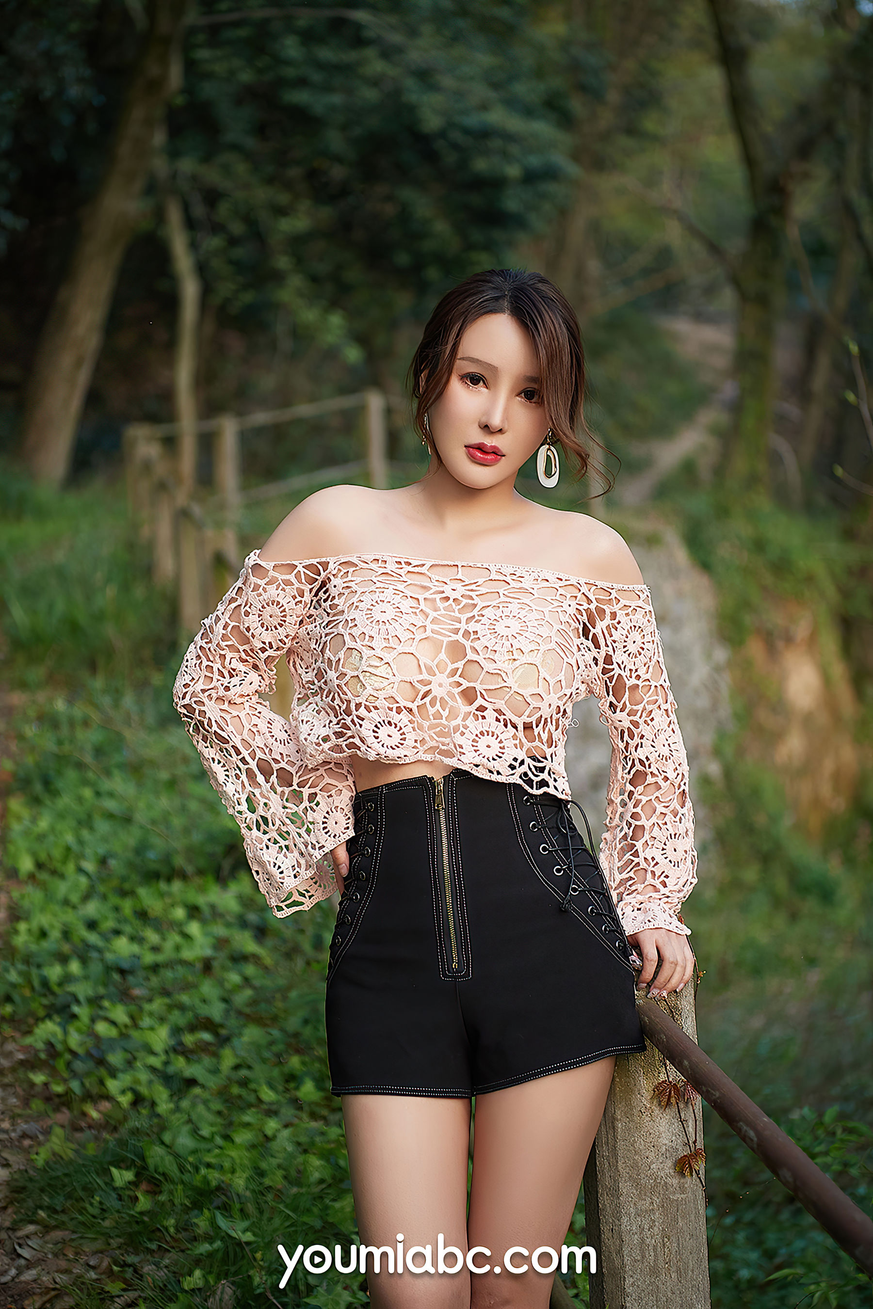 [尤蜜YouMiabc]  李多多 山野の躁动_第4张