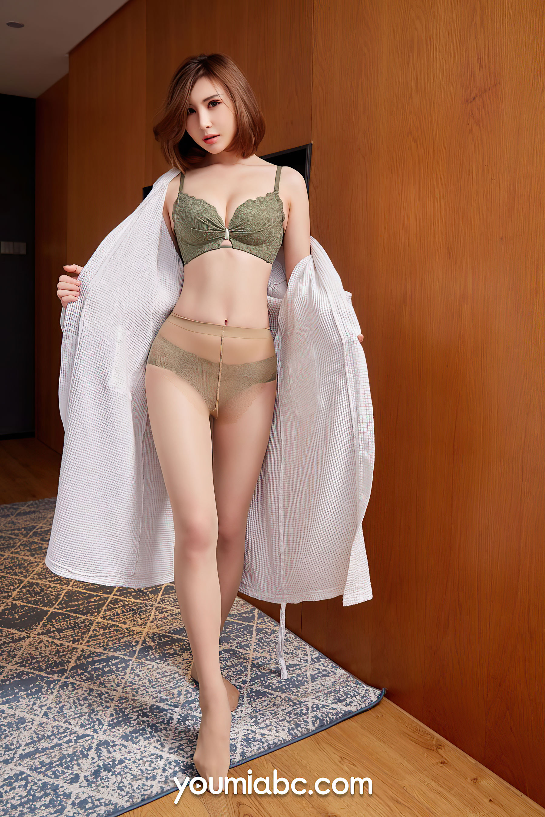 [尤蜜YouMiabc]  夏美子 墨色琥珀_第4张