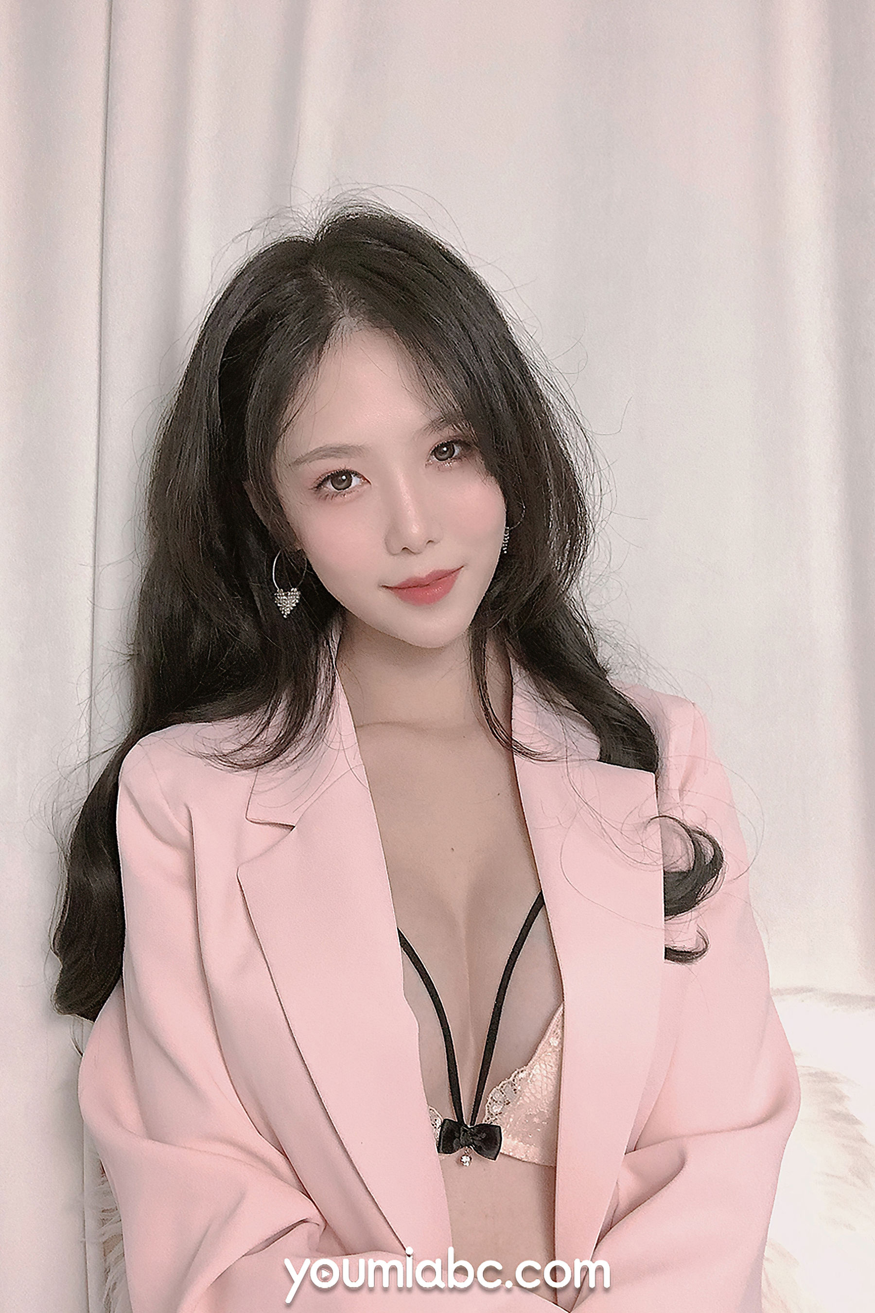 [尤蜜YouMiabc]  抖娘利世 桃子陷阱_第4张