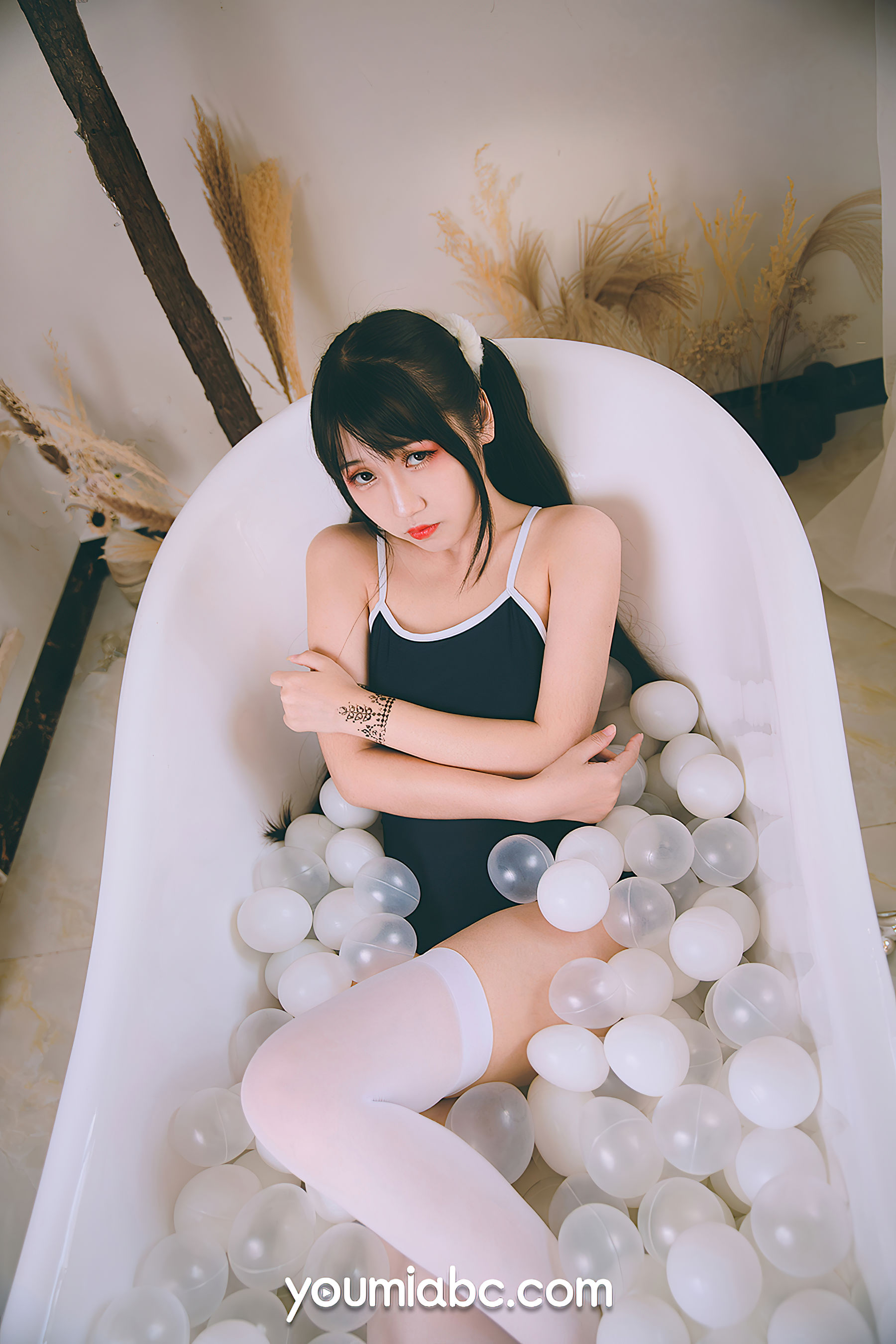 [尤蜜YouMiabc]  呆猫 盛夏死库水_第4张