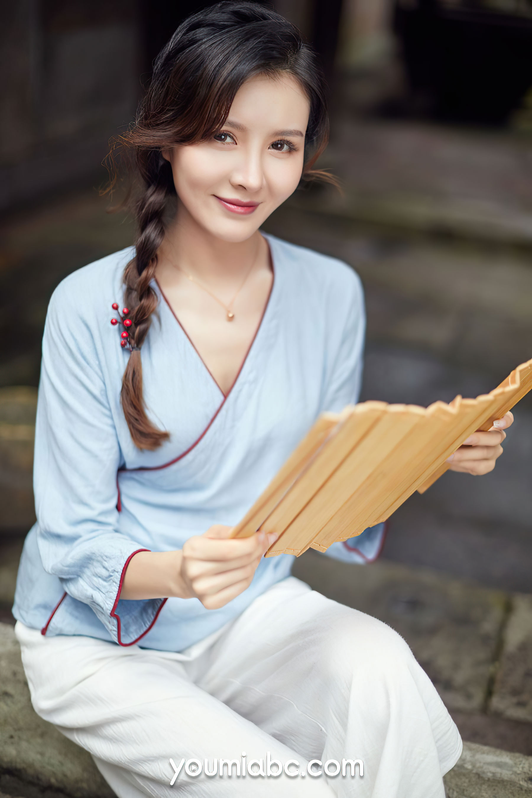 [尤蜜YouMiabc]  黄金宝儿 闺房小娘_第4张