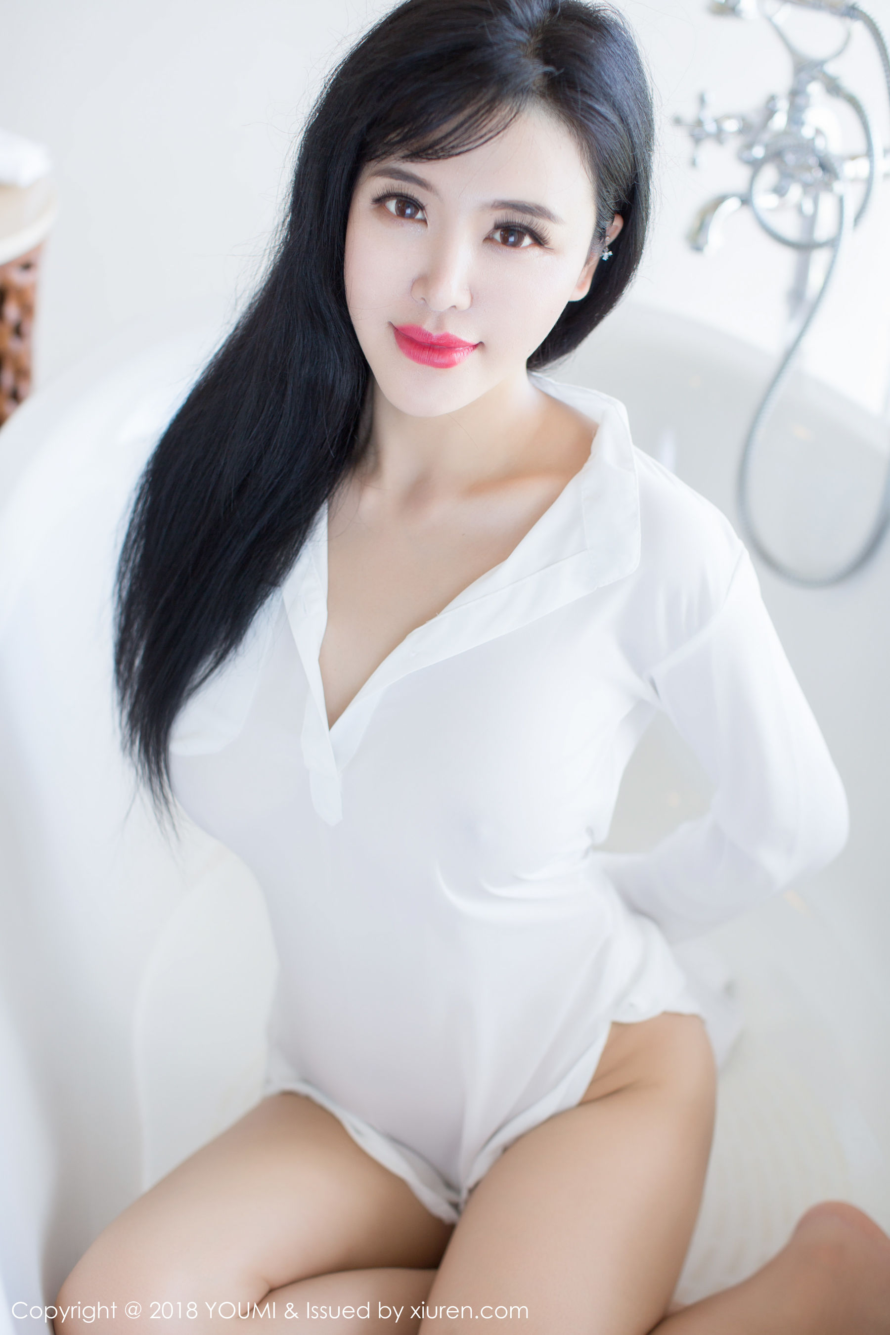 刘钰儿《白衬衫+黑色情趣内衣》 [尤蜜荟YouMi] Vol.107_第5张