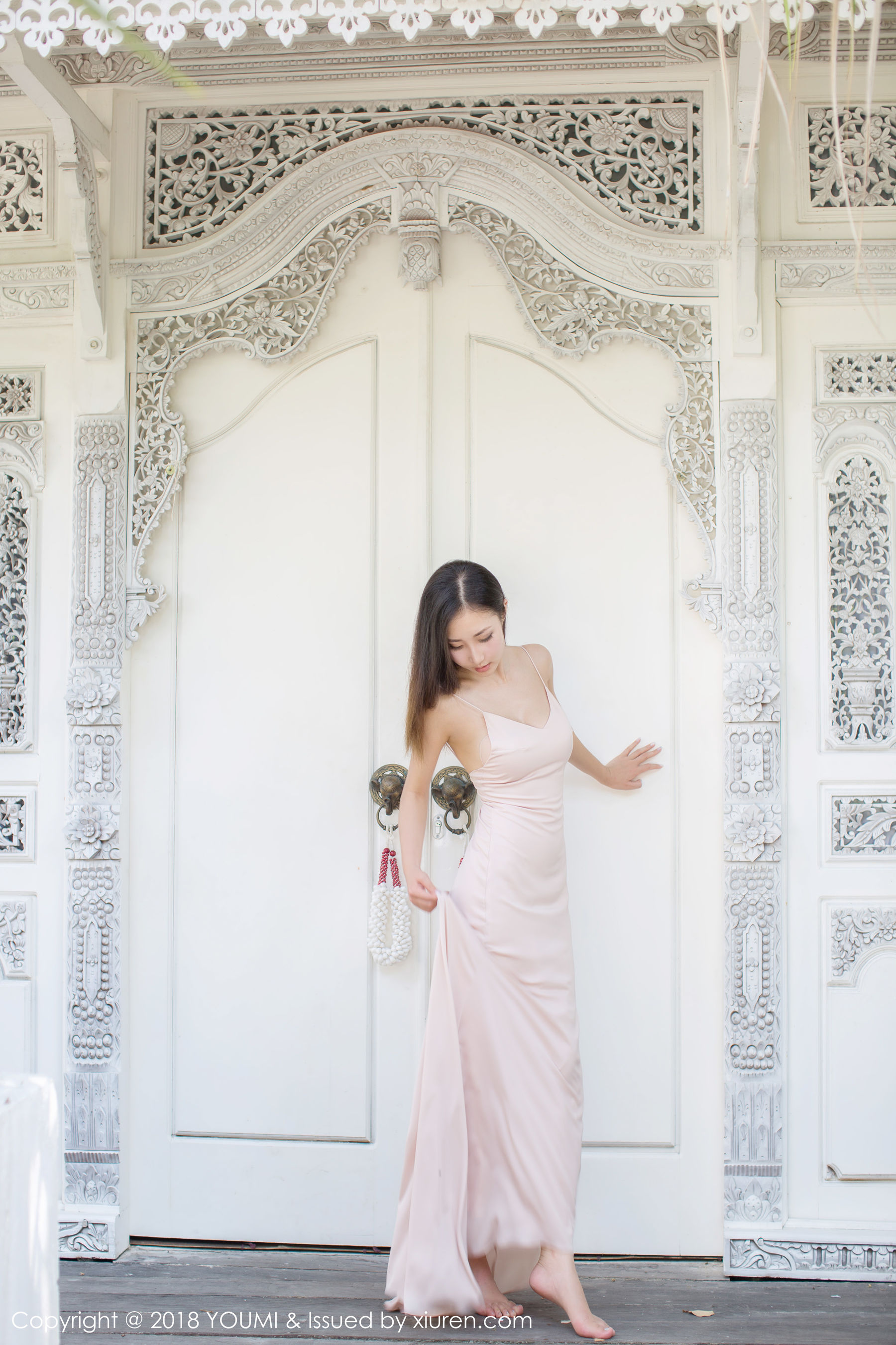 Yumi-尤美《优雅长裙+比基尼》 [尤蜜荟YouMi] Vol.156_第2张