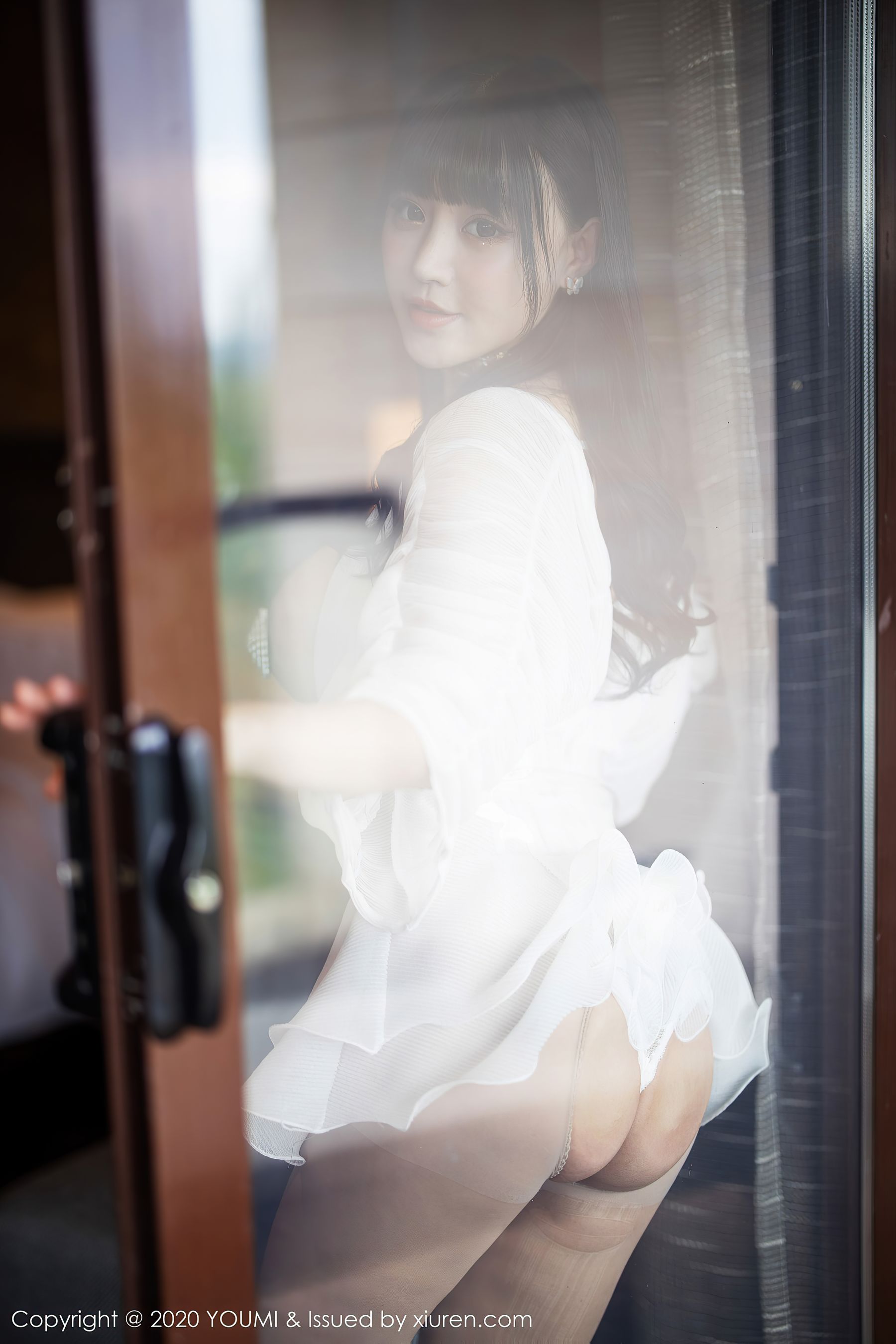 [尤蜜荟YouMi] Vol.532 甜甜可儿/朱可儿Flower_第3张