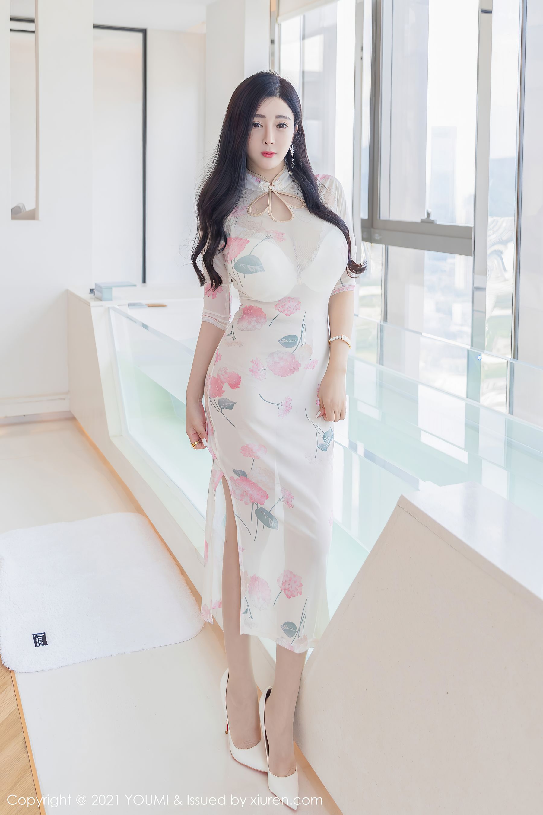 [尤蜜荟YouMi] Vol.706 允爾_第1张