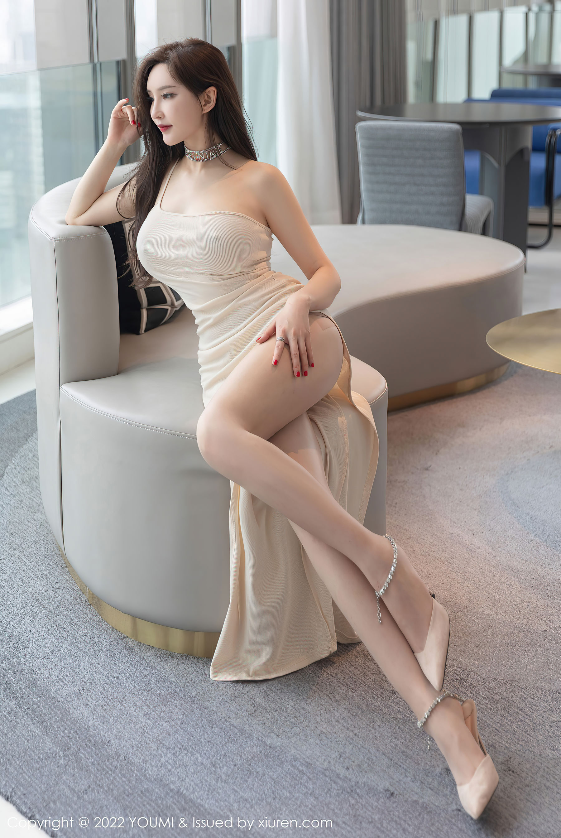 [尤蜜荟YouMi] Vol.813 奶瓶土肥圆矮挫丑黑穷_第2张