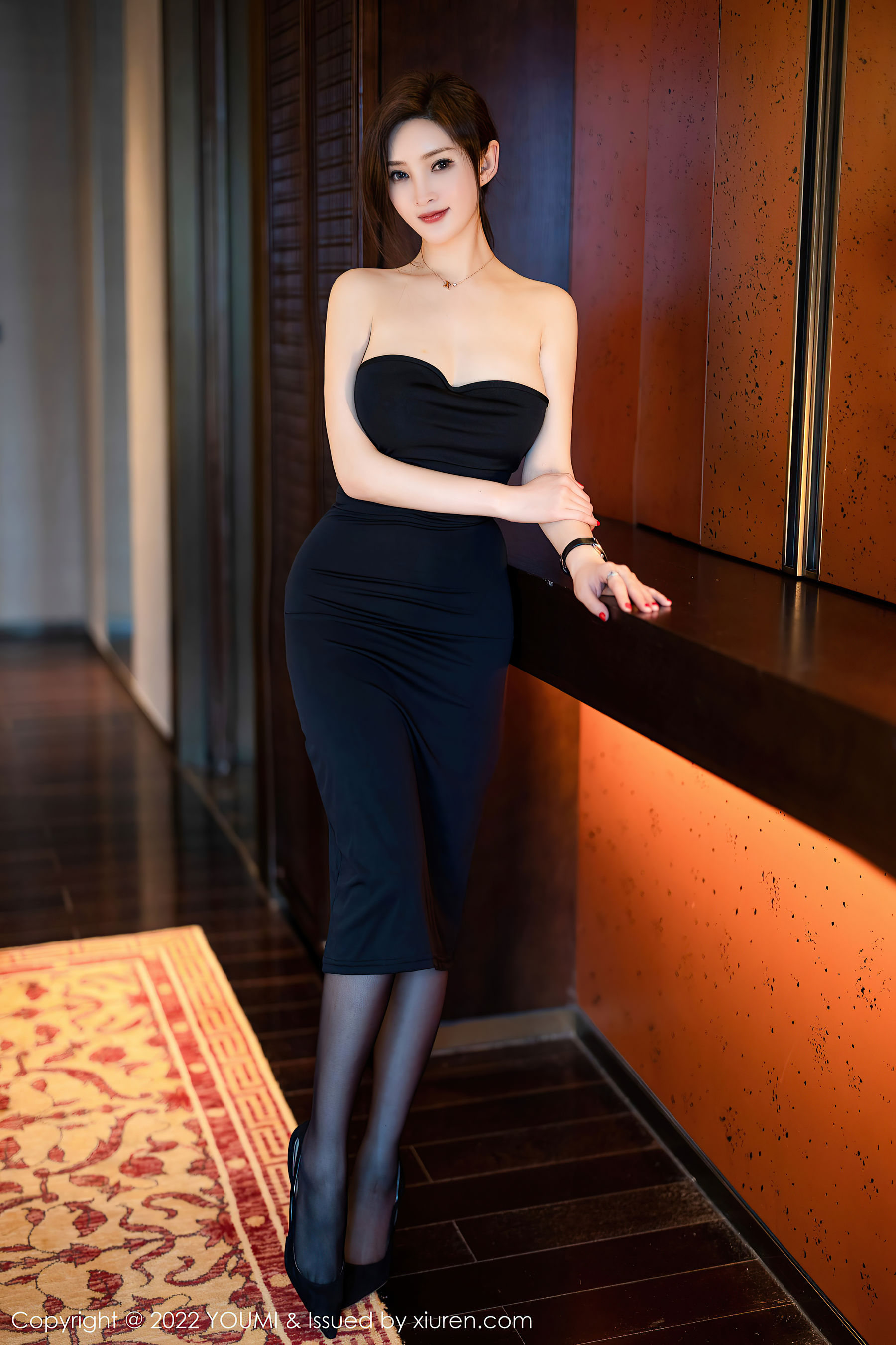 [尤蜜荟YouMi] Vol.817 奶瓶土肥圆矮挫丑黑穷_第1张