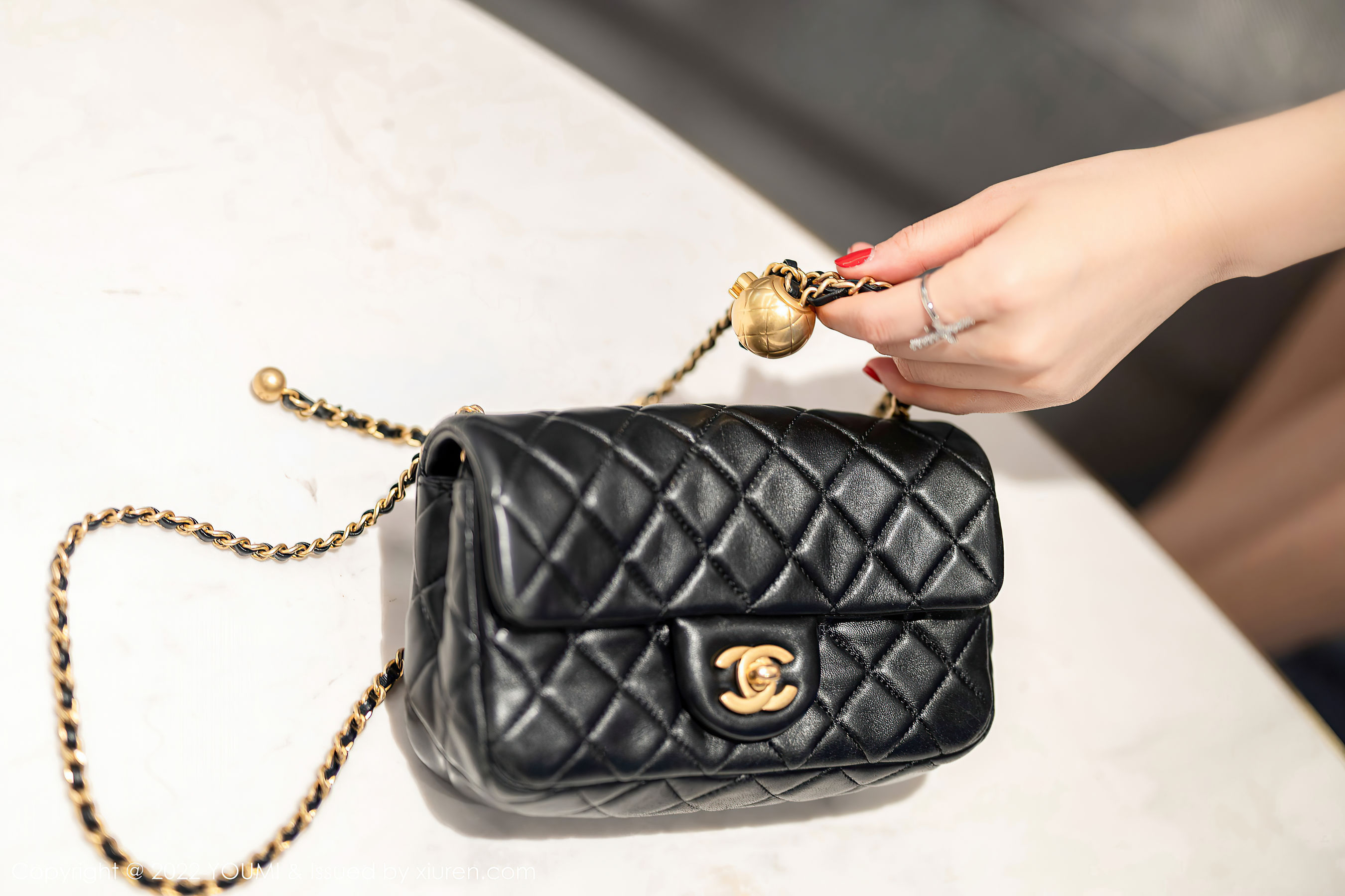 [尤蜜荟YouMi] Vol.832 奶瓶土肥圆矮挫丑黑穷_第4张