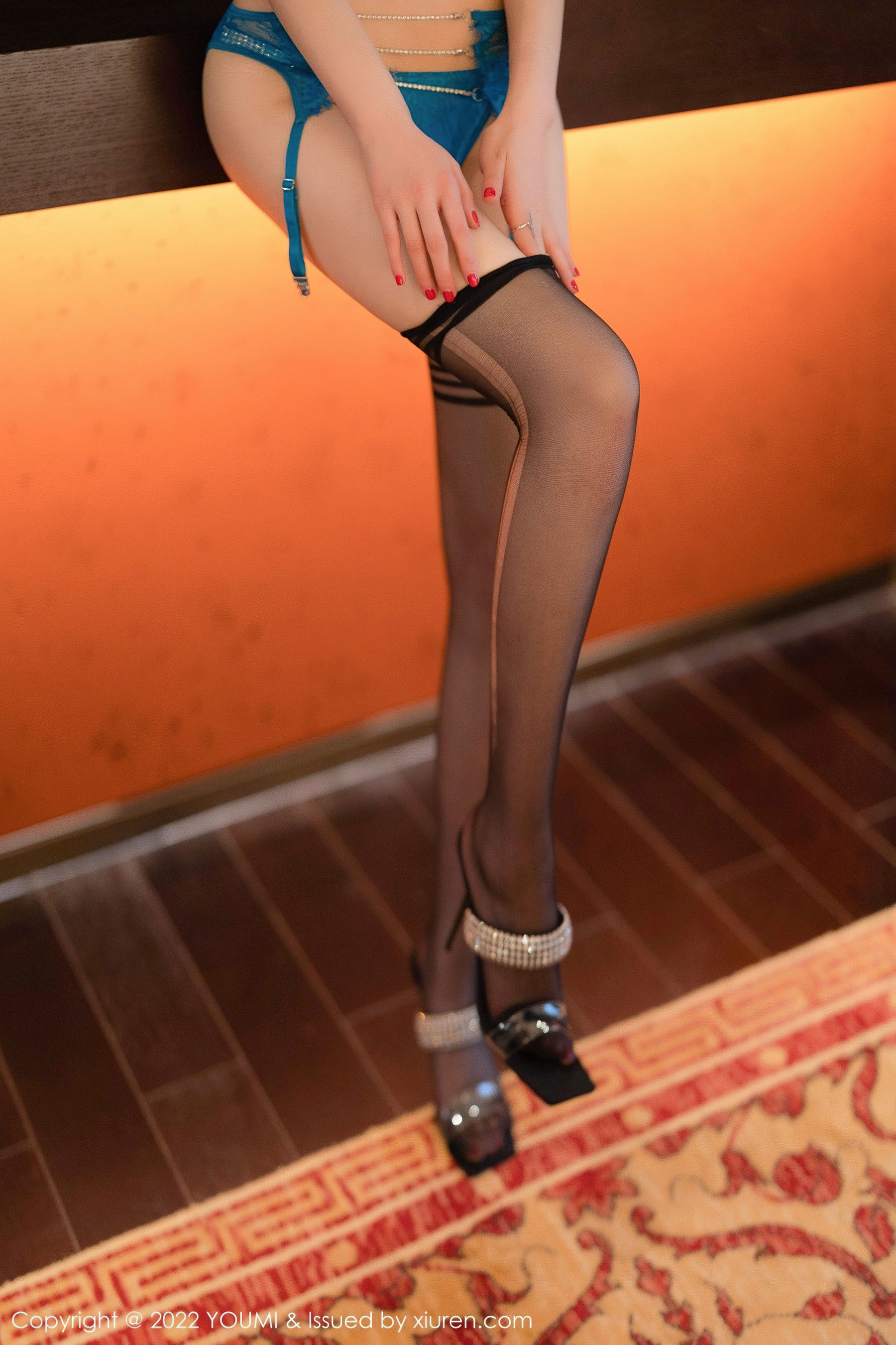 [尤蜜荟YouMi] Vol.848 奶瓶土肥圆_第2张