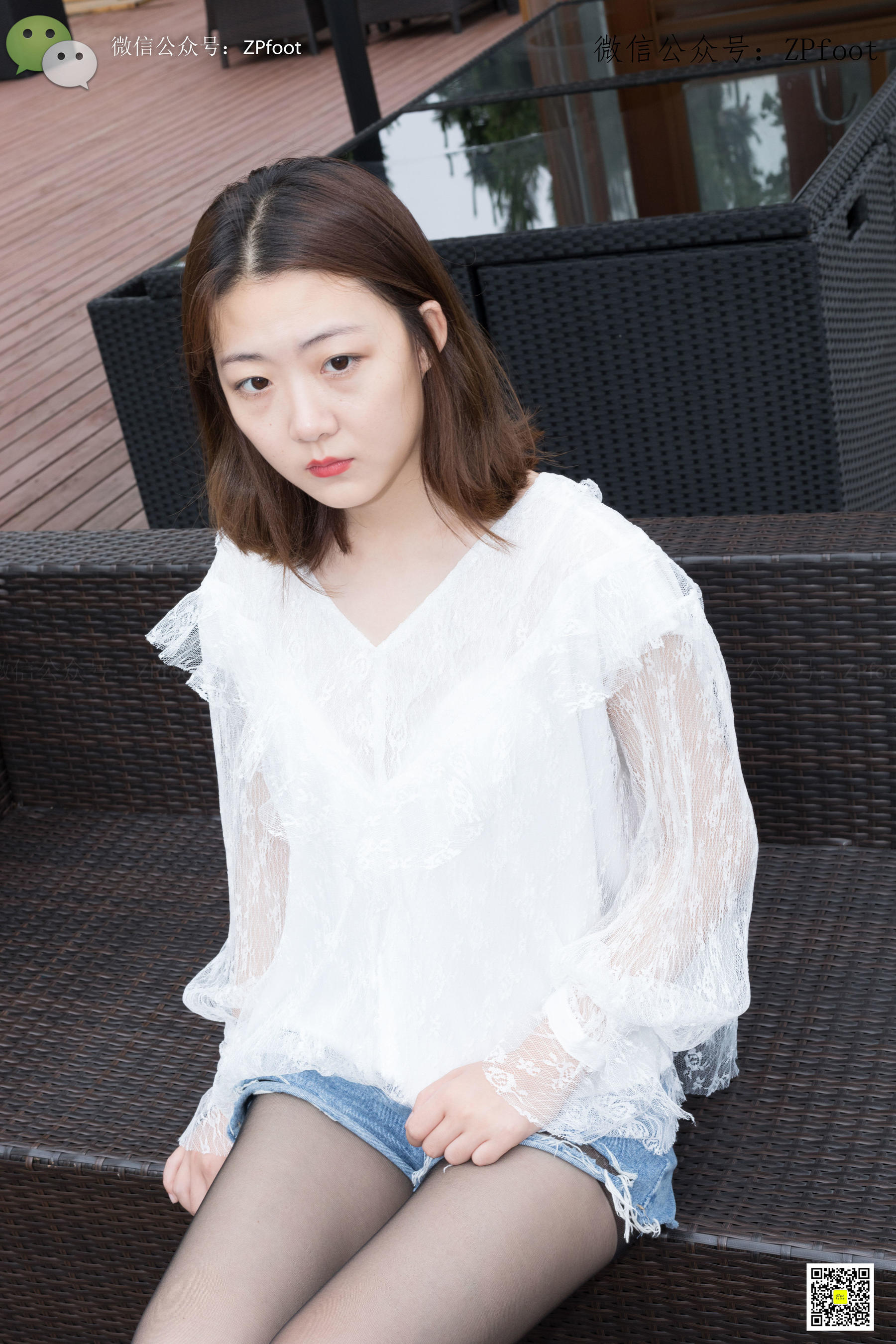 [山茶摄影LSS] NO.016 sale sale的黑丝嫩足_第1张