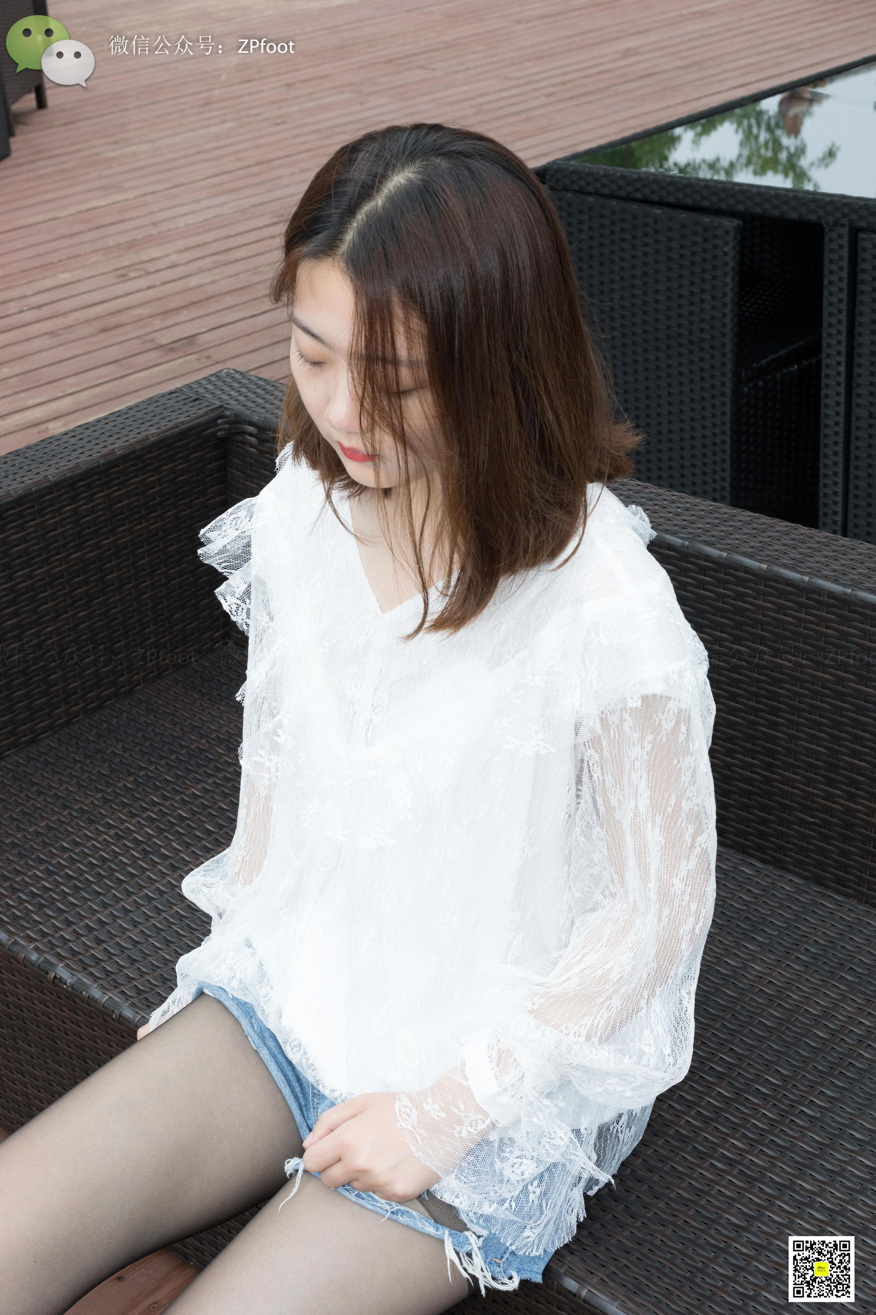 [山茶摄影LSS] NO.016 sale sale的黑丝嫩足_第3张