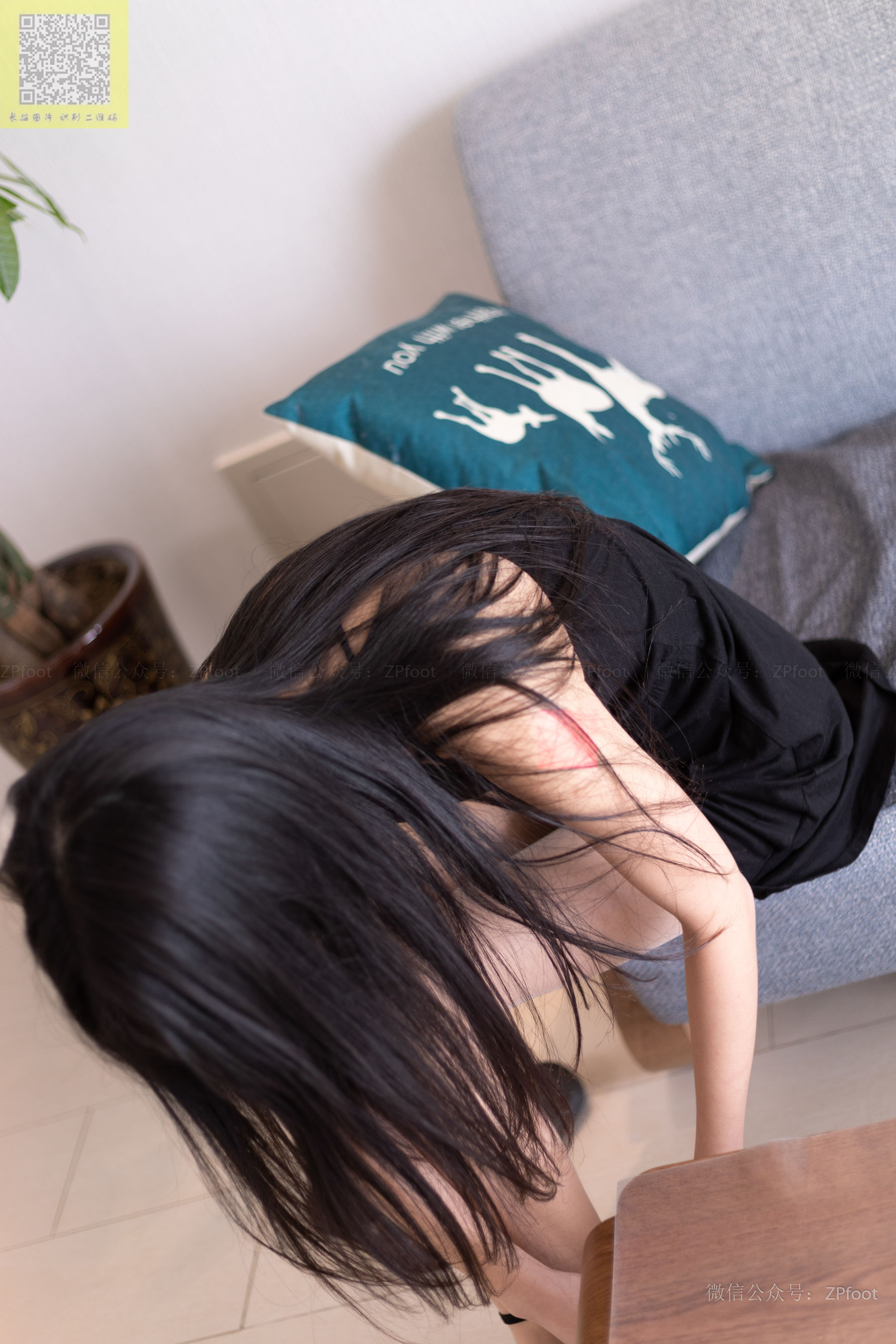 [山茶摄影LSS] NO.096 小卓 吊带高跟丝_第4张