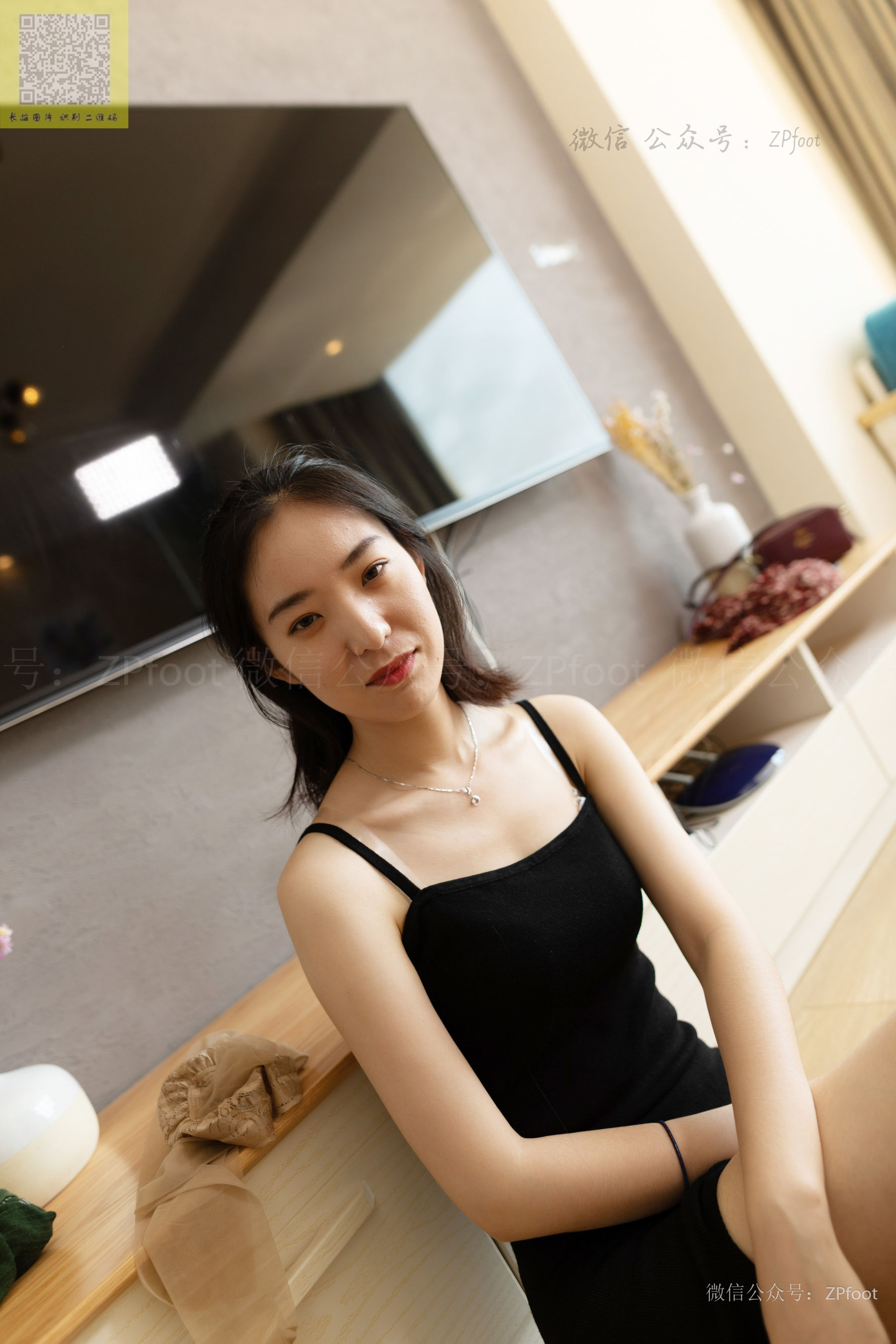 [山茶摄影LSS] NO.120  学妹性感筒袜_第2张