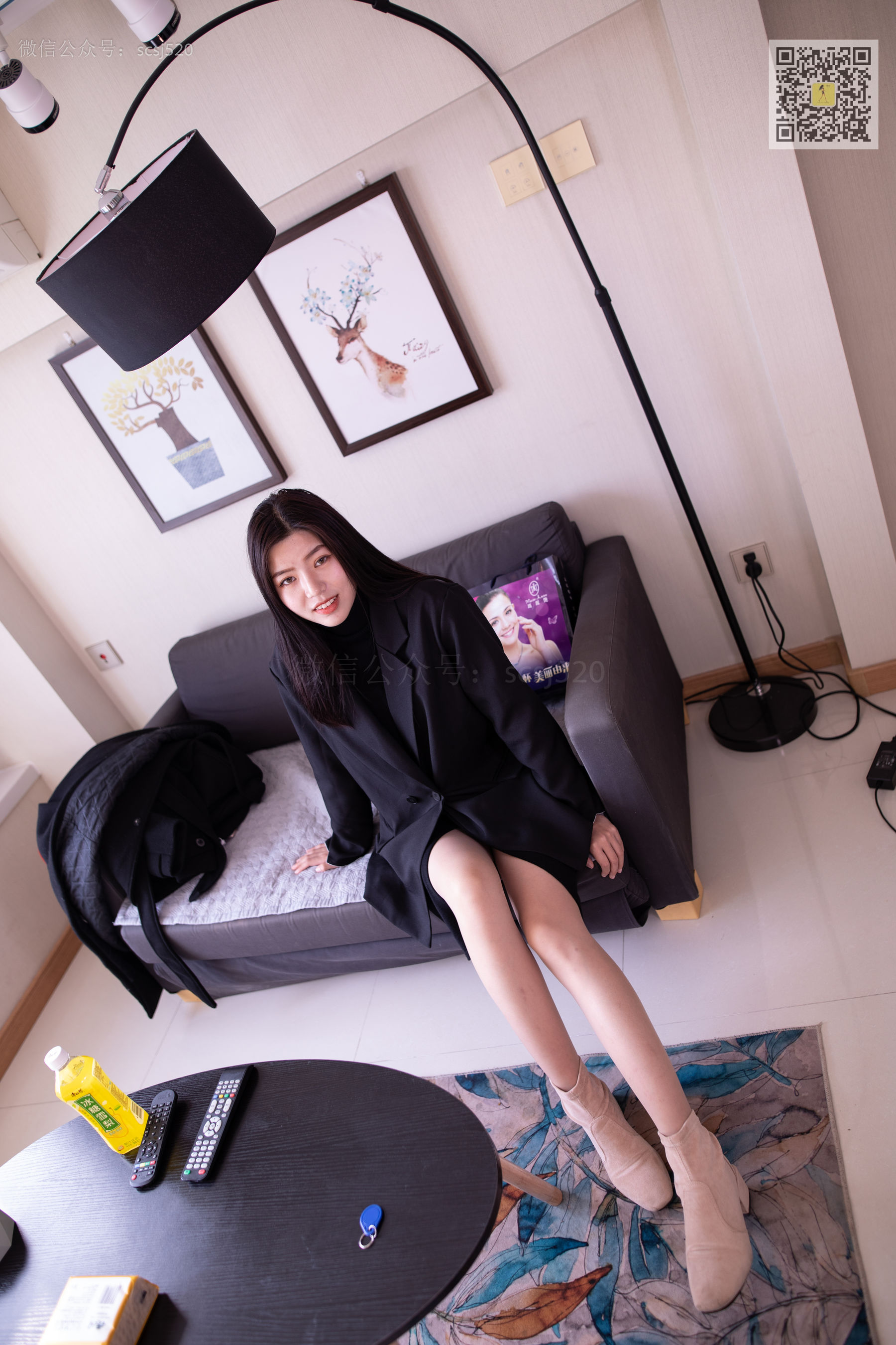 [山茶摄影LSS] NO.276 左左 自己穿丝袜来拍摄_第2张