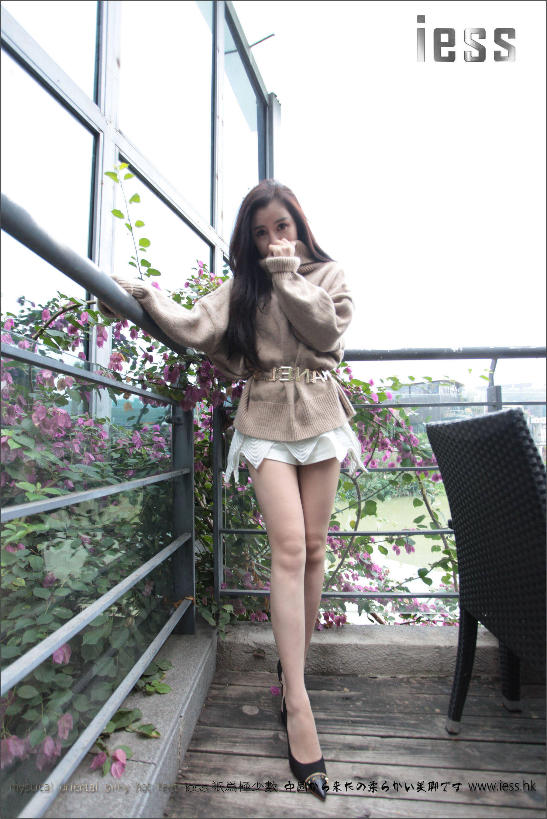 丝足便当039 YY 《柳钉高跟和超薄肉丝》[IESS异思趣向]_第4张