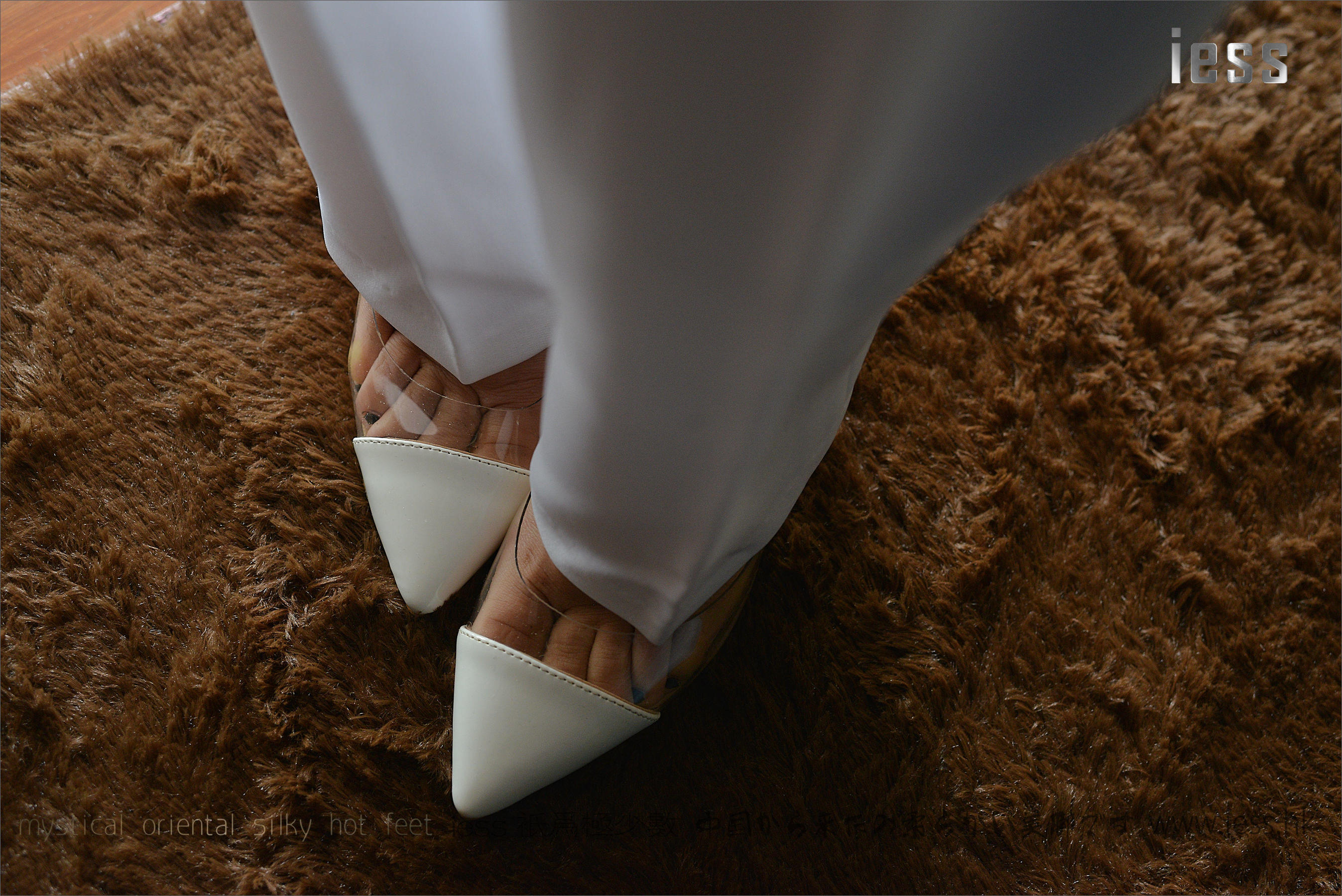 丝足便当058 小C 《典藏-裸足高跟鞋》[IESS异思趣向]_第2张