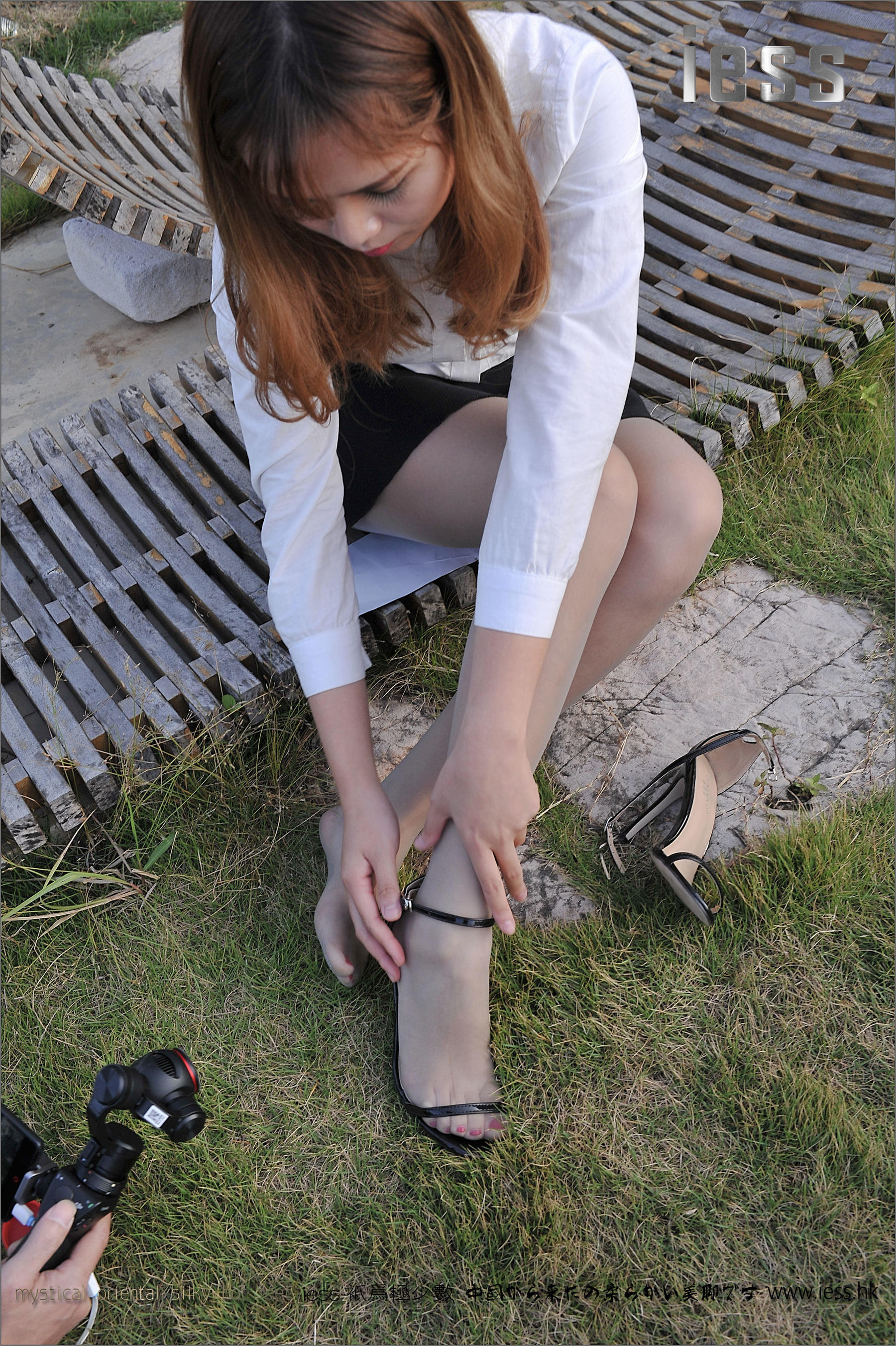 丝足便当067 羊羊 《户外灰丝》[IESS异思趣向]_第5张