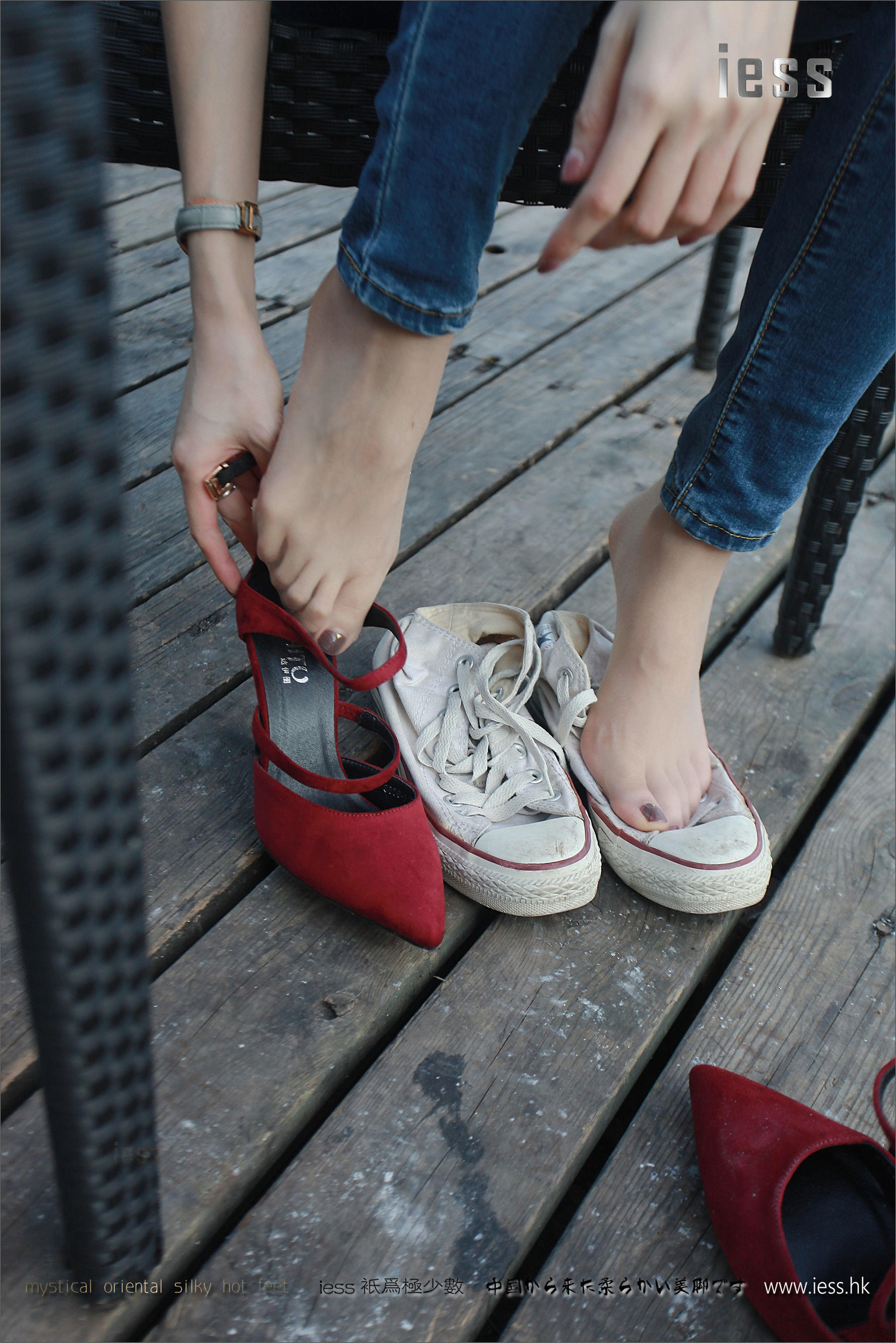 丝足便当102 佳爷 《仙女牌牛仔裤与高跟肉丝》[IESS异思趣向]_第5张