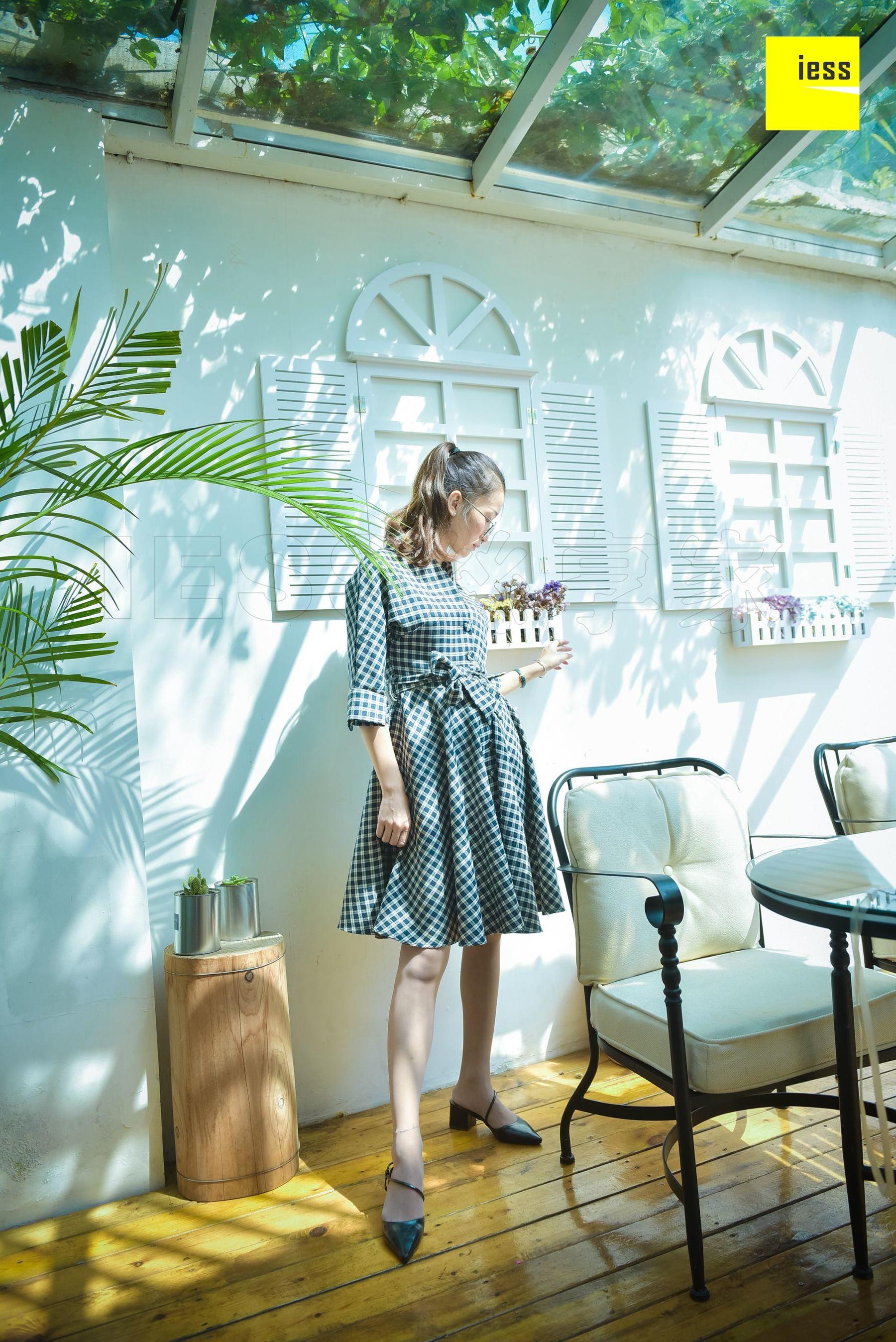 丝享家108 秋秋 《灰丝就是这么玩的》[IESS异思趣向]_第2张