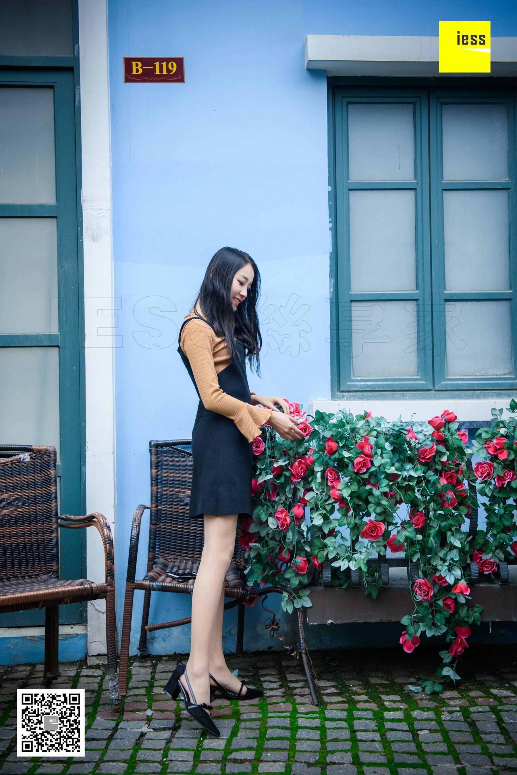 婉萍《玫瑰与肉丝》 [异思趣向IESS] 丝享家161_第1张