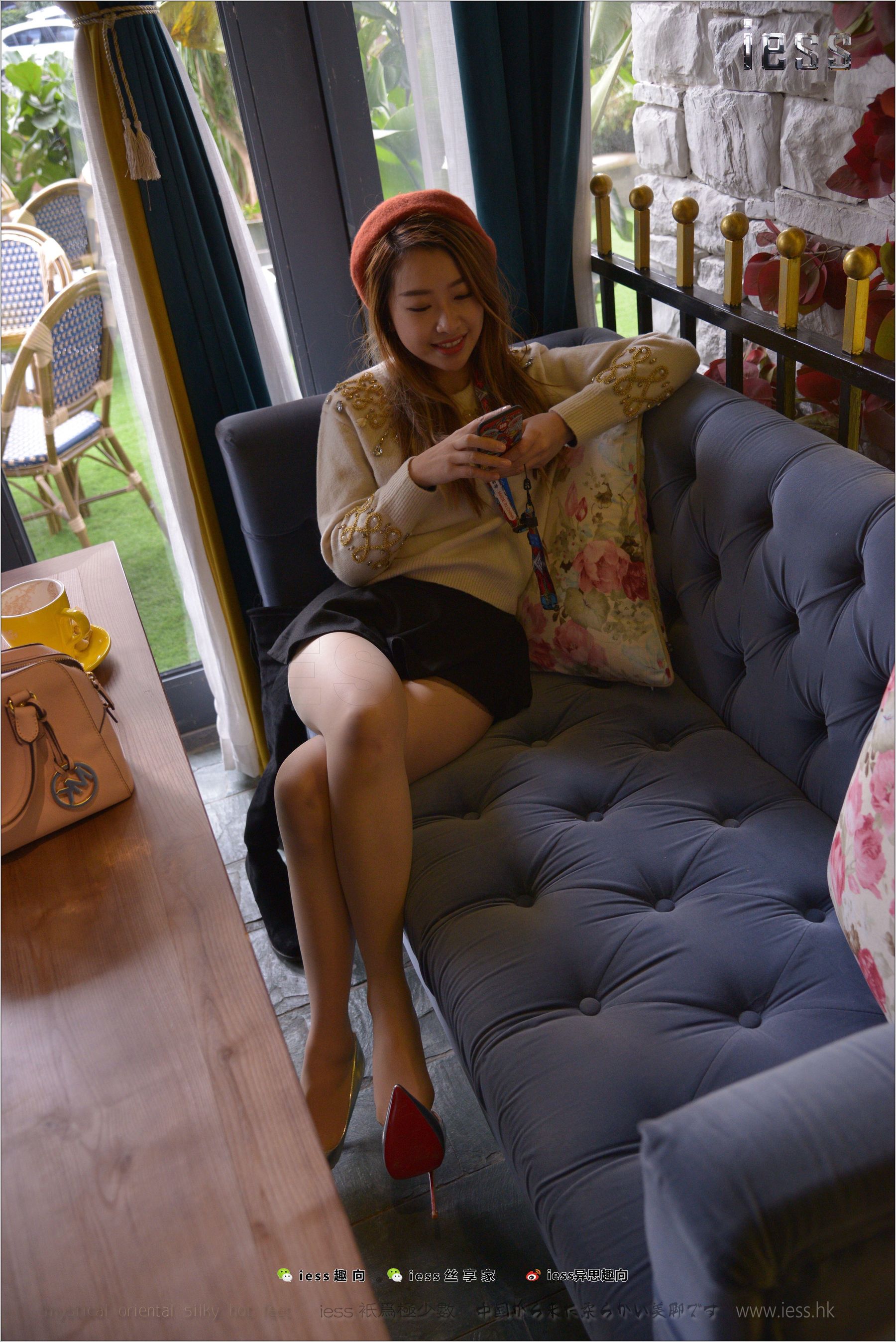 小捷《怪你过分美丽》[异思趣向IESS] 丝足便当197_第4张