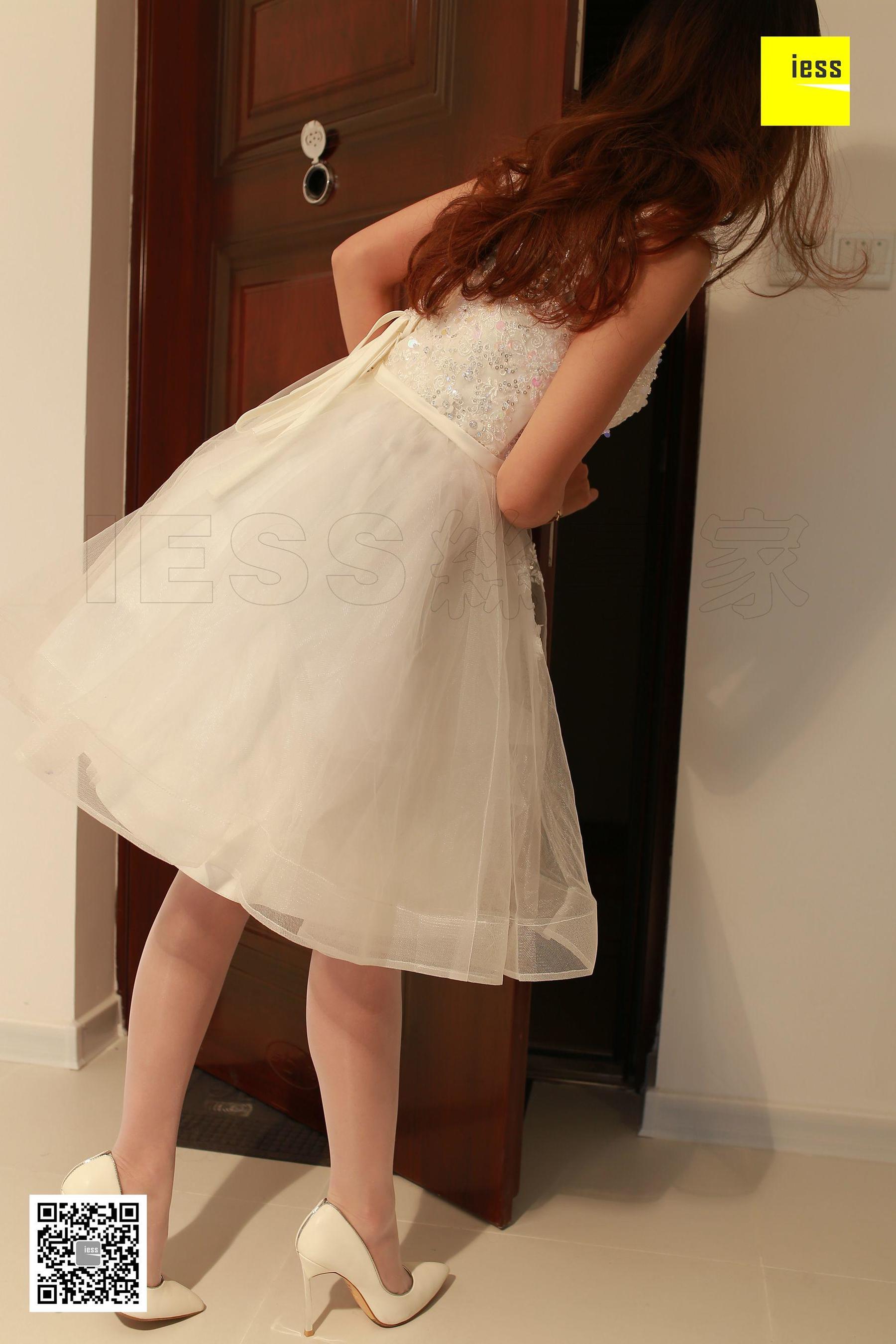 秋秋《新郎不是我》[异思趣向IESS] 丝享家【魔鬼周三】特刊06期_第4张