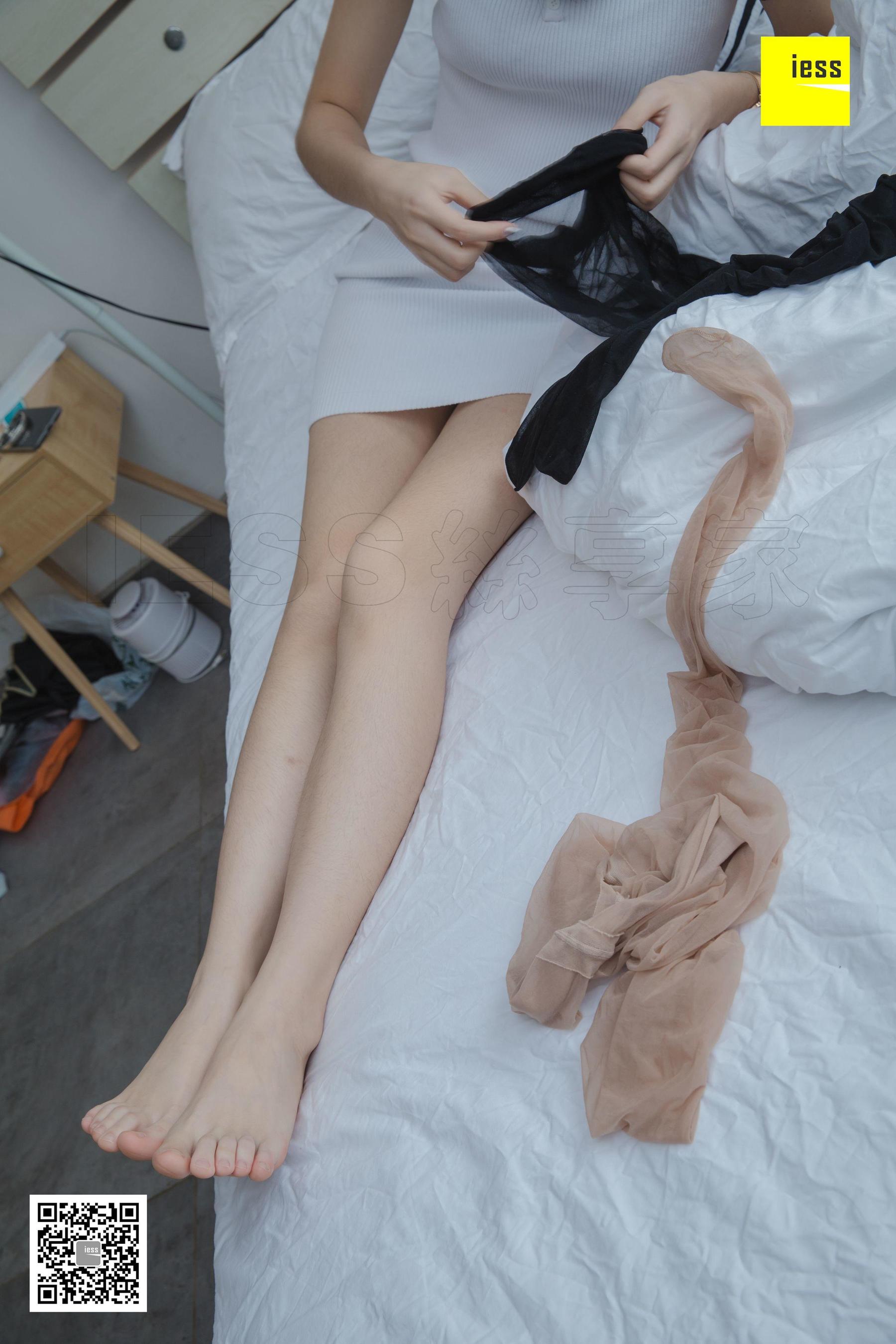 [异思趣向IESS] 《魔鬼周三》特刊34期 姗姗 快递小哥与美女店主Ⅱ_第1张