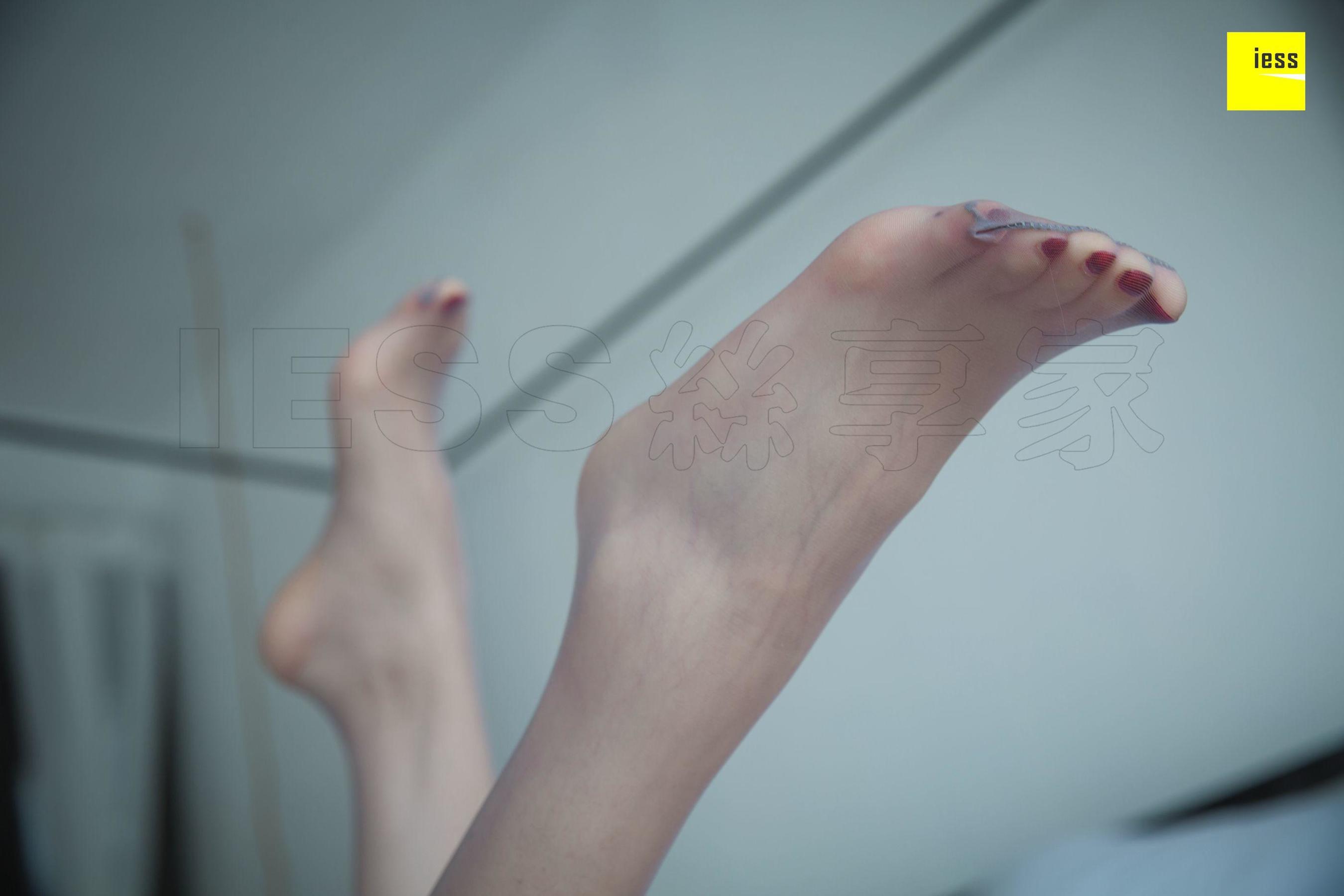 [异思趣向IESS] 模特 七七《拖鞋与高跟鞋》_第5张