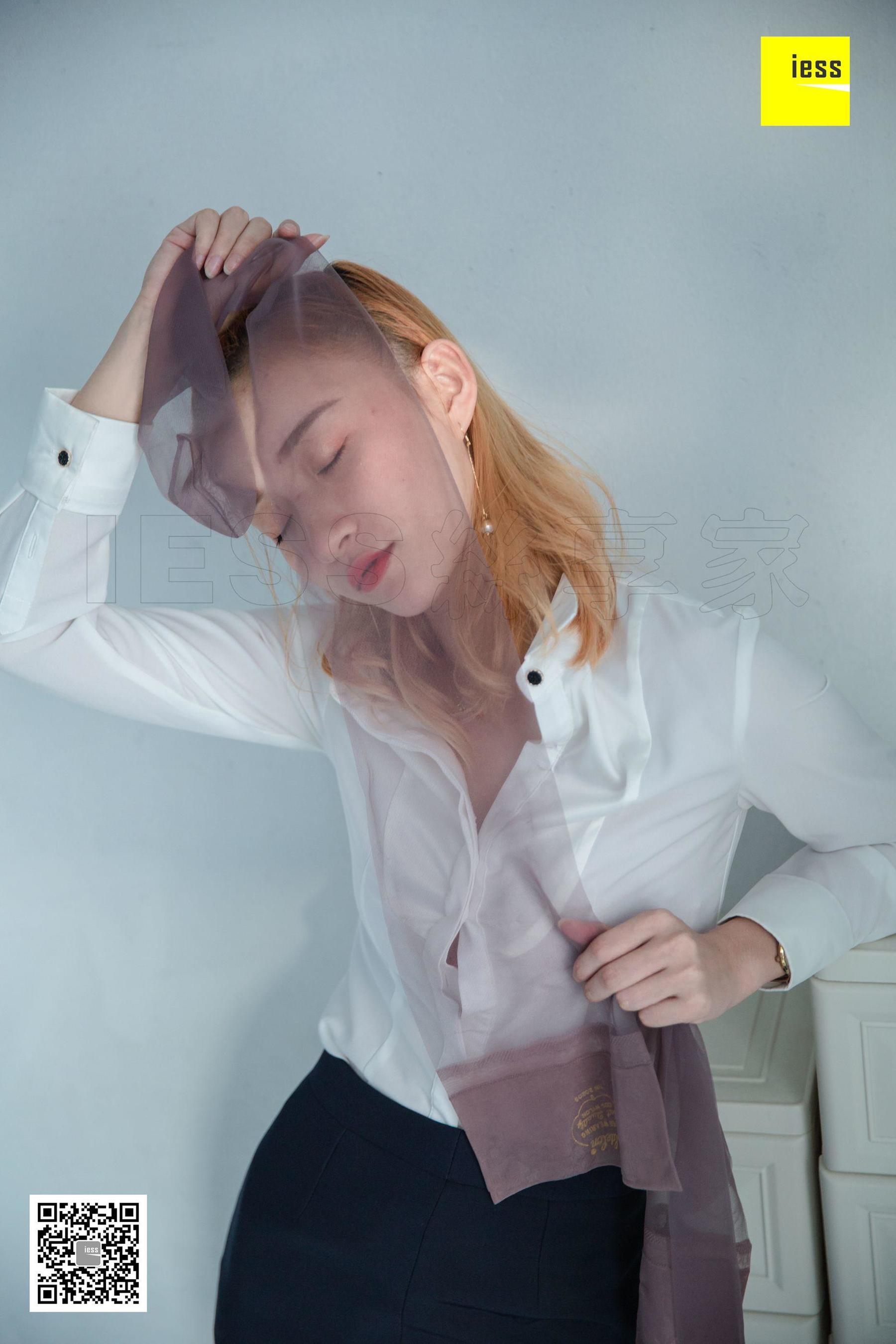 [异思趣向IESS]  模特：秋秋 《秋姐的黑丝审视》_第2张