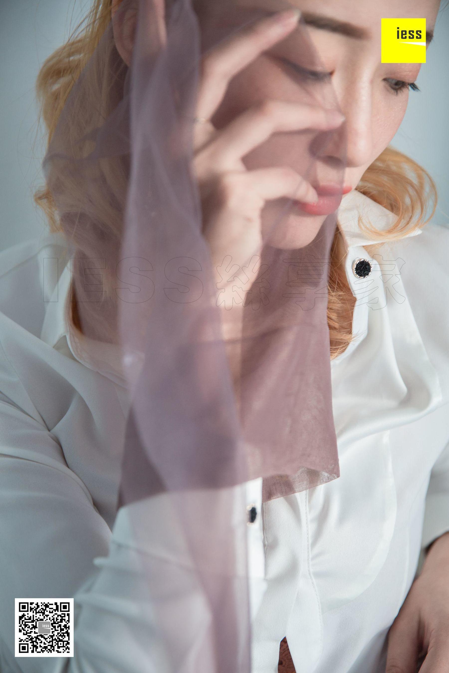 [异思趣向IESS]  模特：秋秋 《秋姐的黑丝审视》_第4张