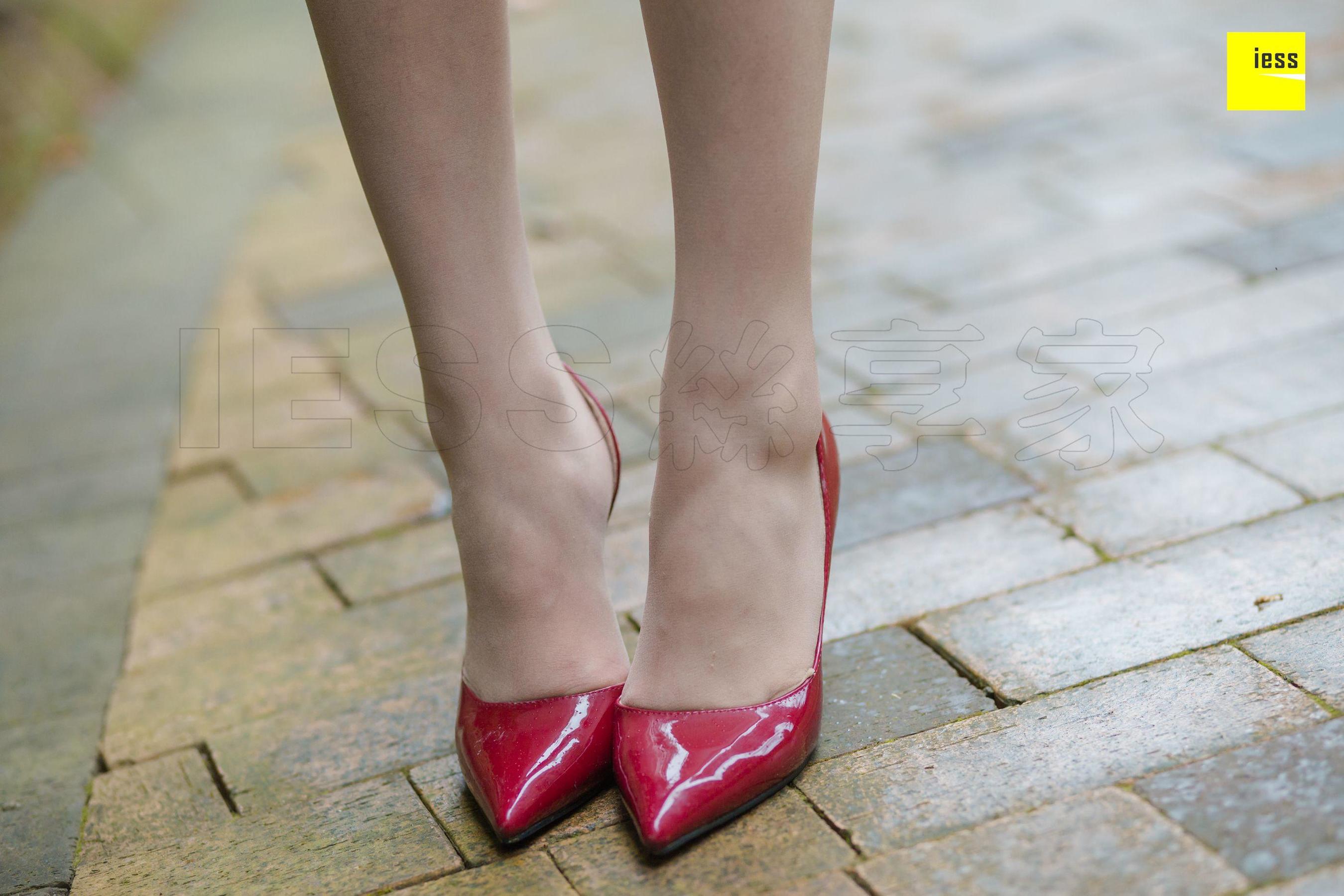 [异思趣向IESS] 模特 云芝 《云芝公园散心》_第4张