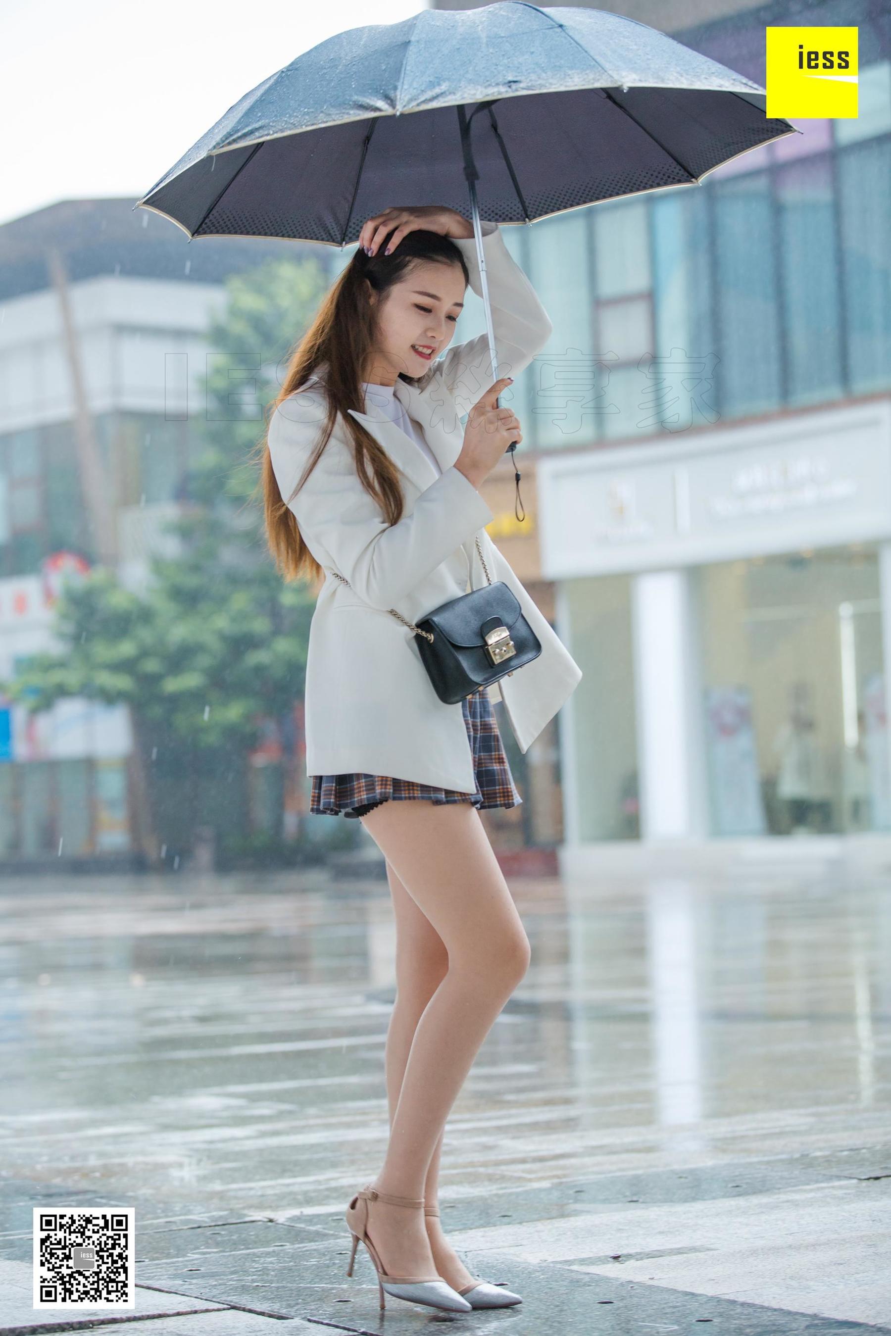 [异思趣向IESS] 模特：九妹 《九妹雨中漫步》_第4张
