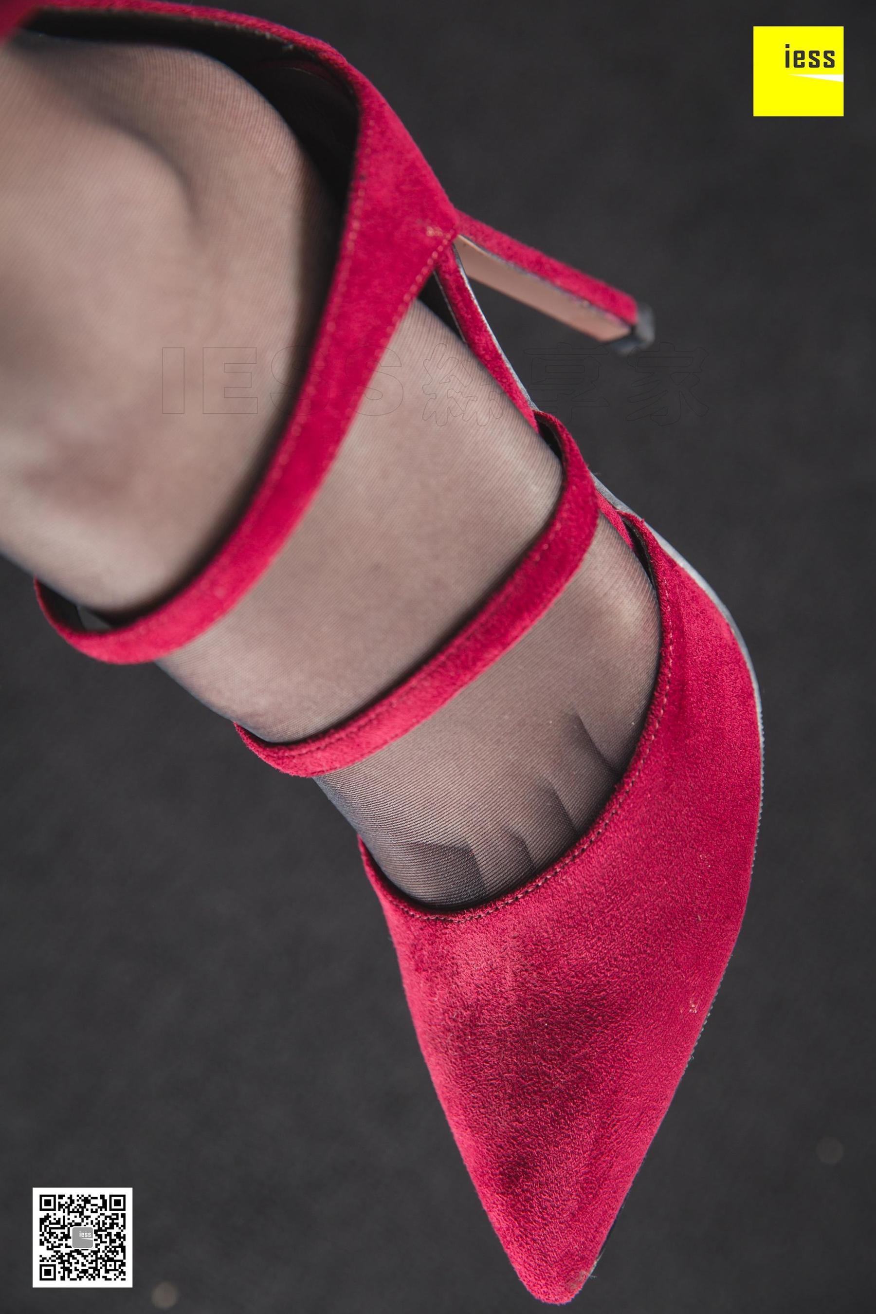 [异思趣向IESS] 模特：秋秋 《秋秋的红色火焰》_第4张