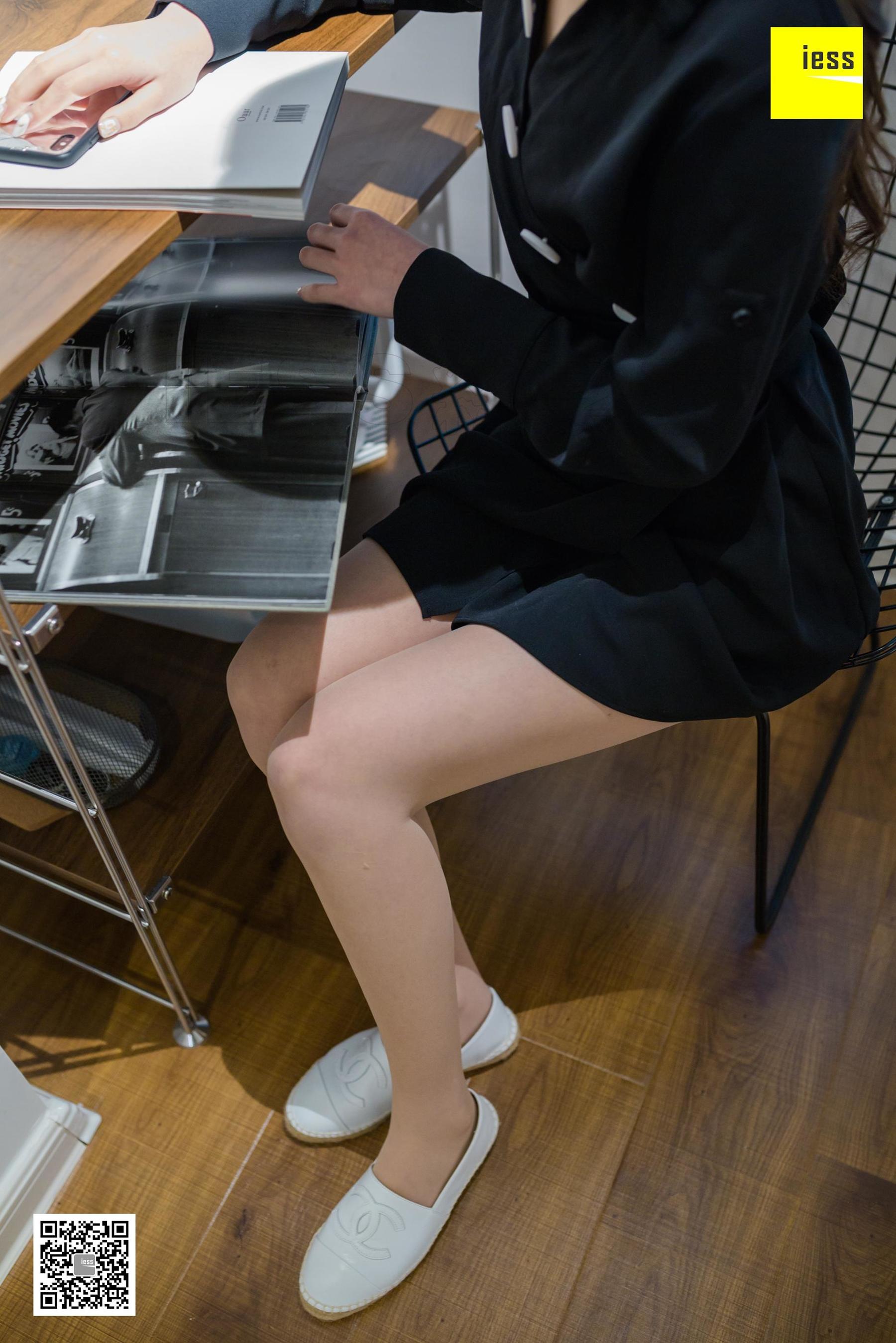 [异思趣向IESS] 模特 云芝《平底鞋or高跟鞋》_第3张