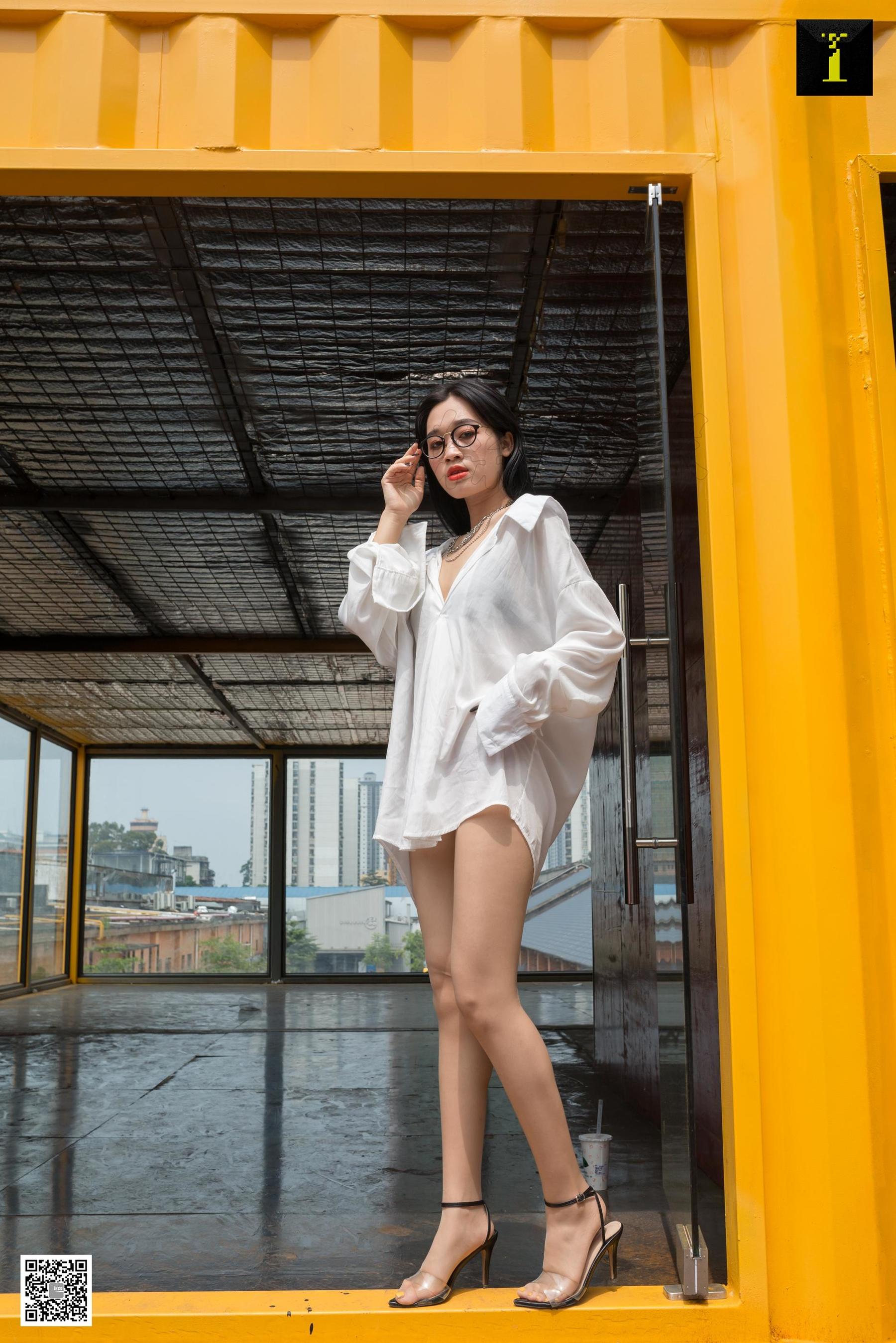 [异思趣向IESS] 模特：可乐 《男友衬衫里的温柔》_第3张