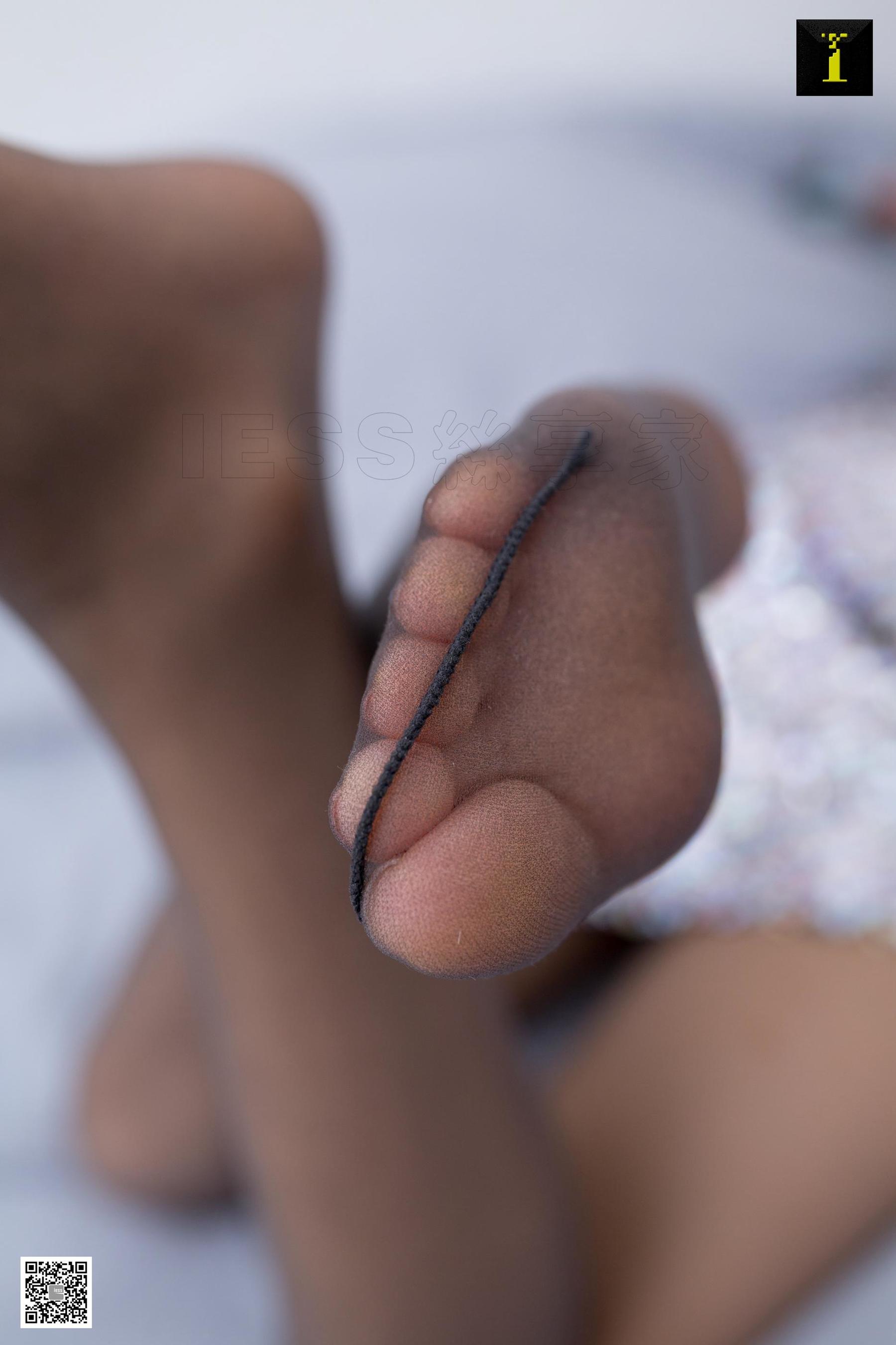 [IESS异思趣向] 模特：可乐 《一个酒醒的妹子》_第5张