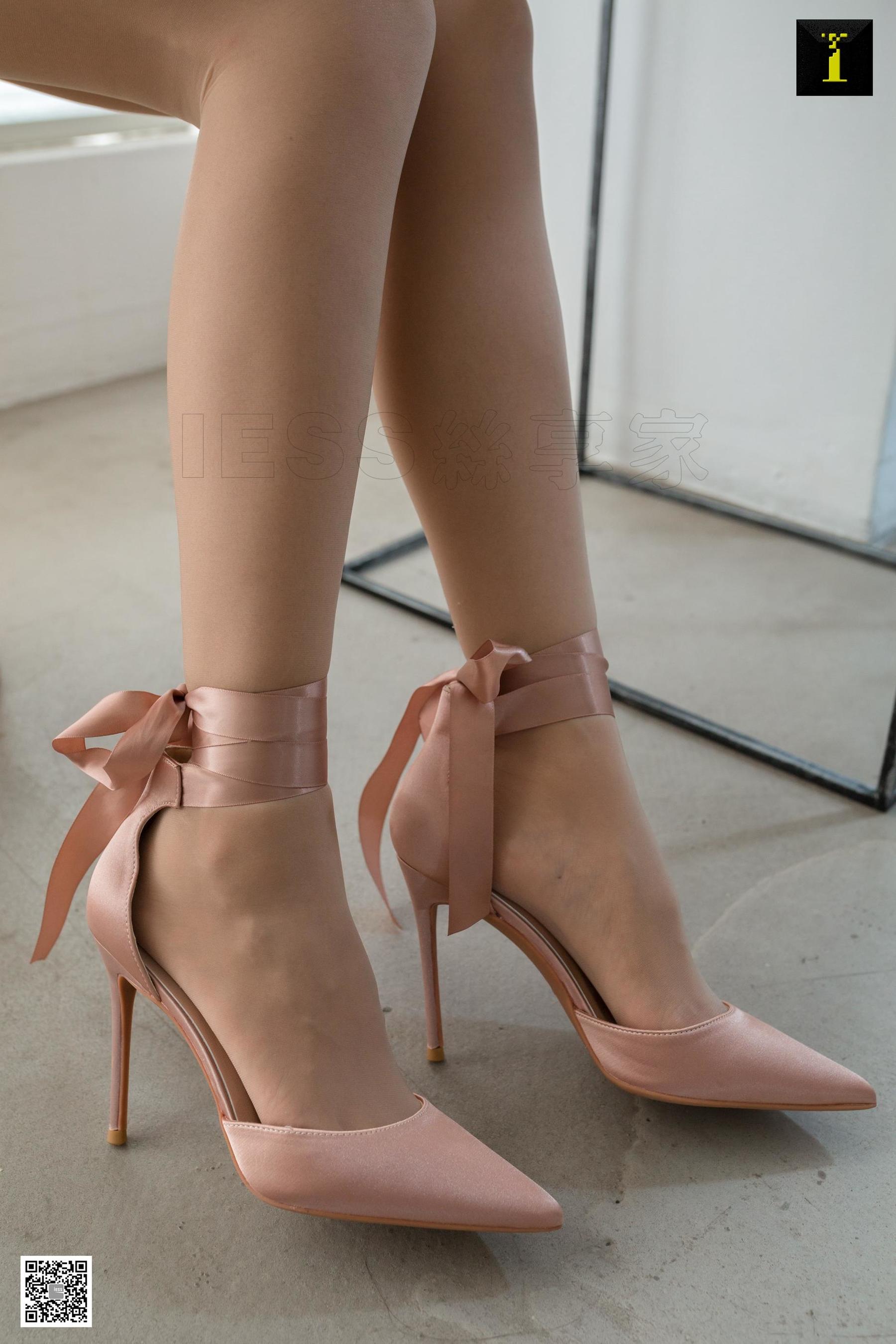 [IESS异思趣向] 模特：美子 《美子无辜的眼神》_第1张