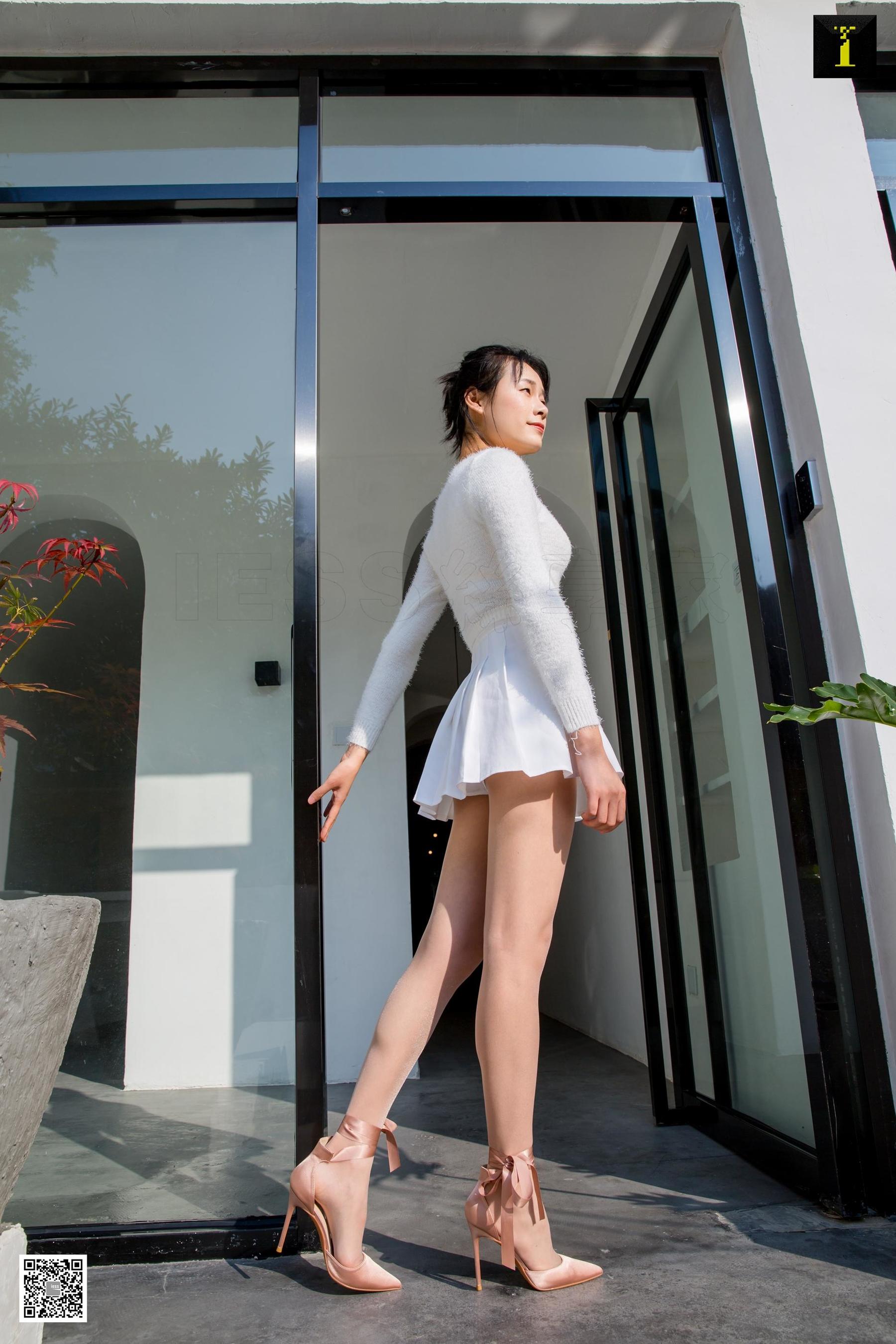 [异思趣向IESS] 模特 小小 《晒晒太阳杀杀菌》_第2张