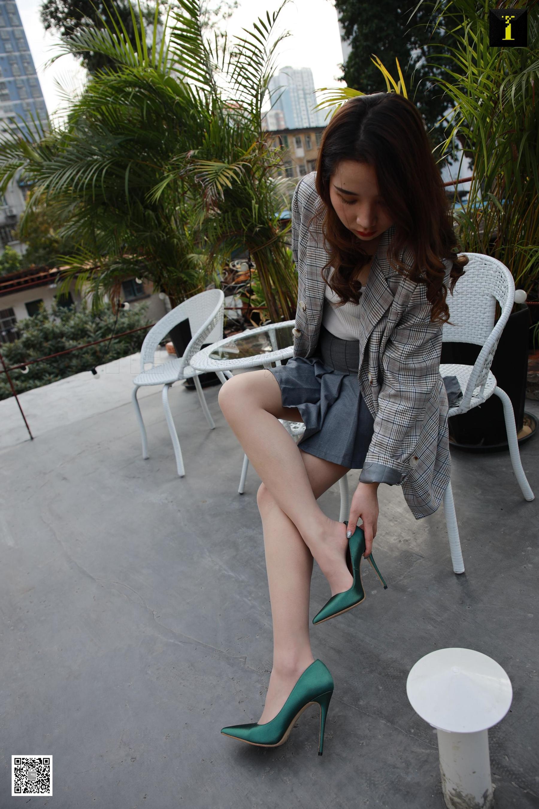 [异思趣向IESS] 模特 糖糖 《春意盎然的绿色》_第3张